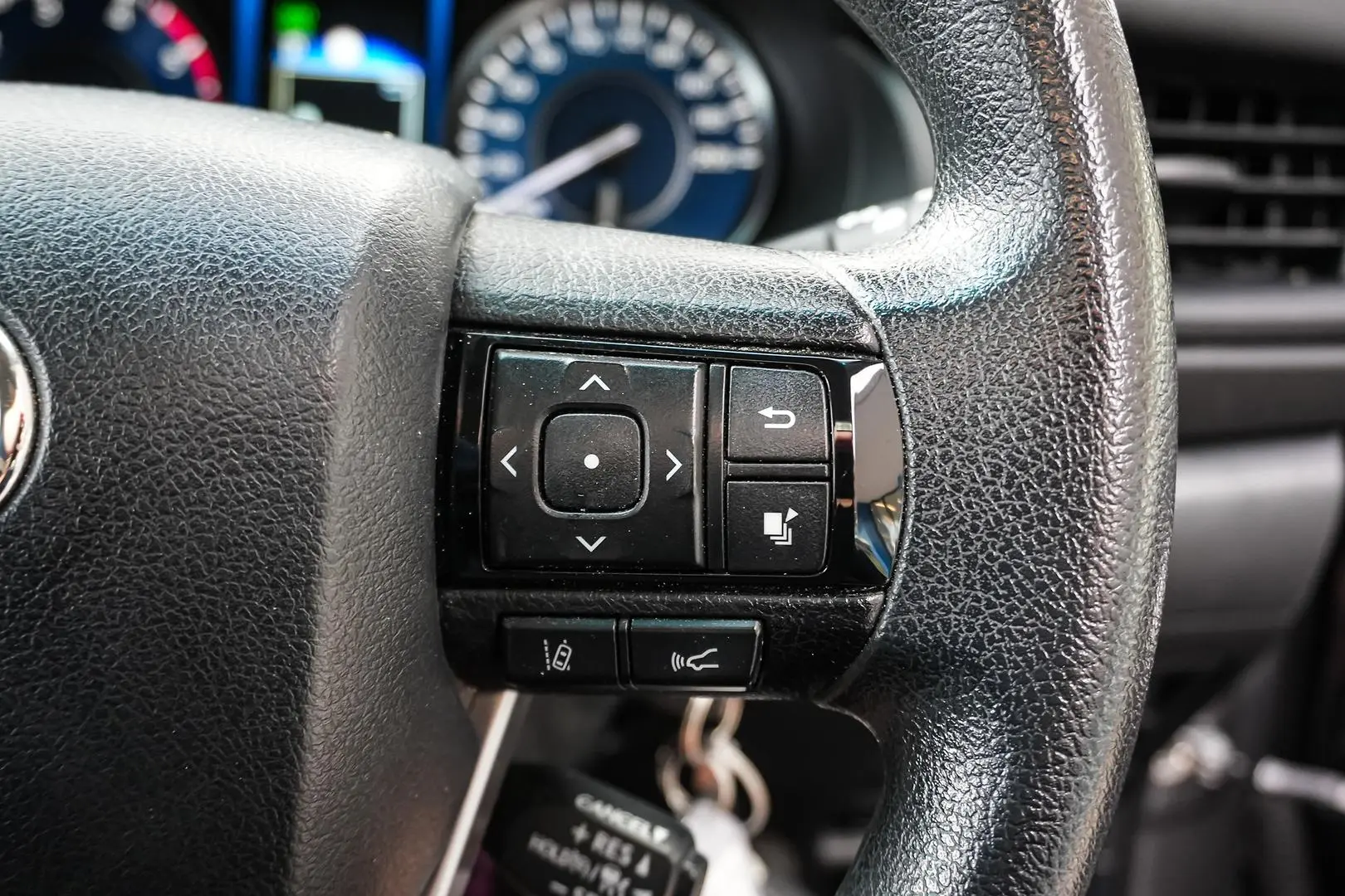 2021 Toyota Fortuner Gallery Image 19