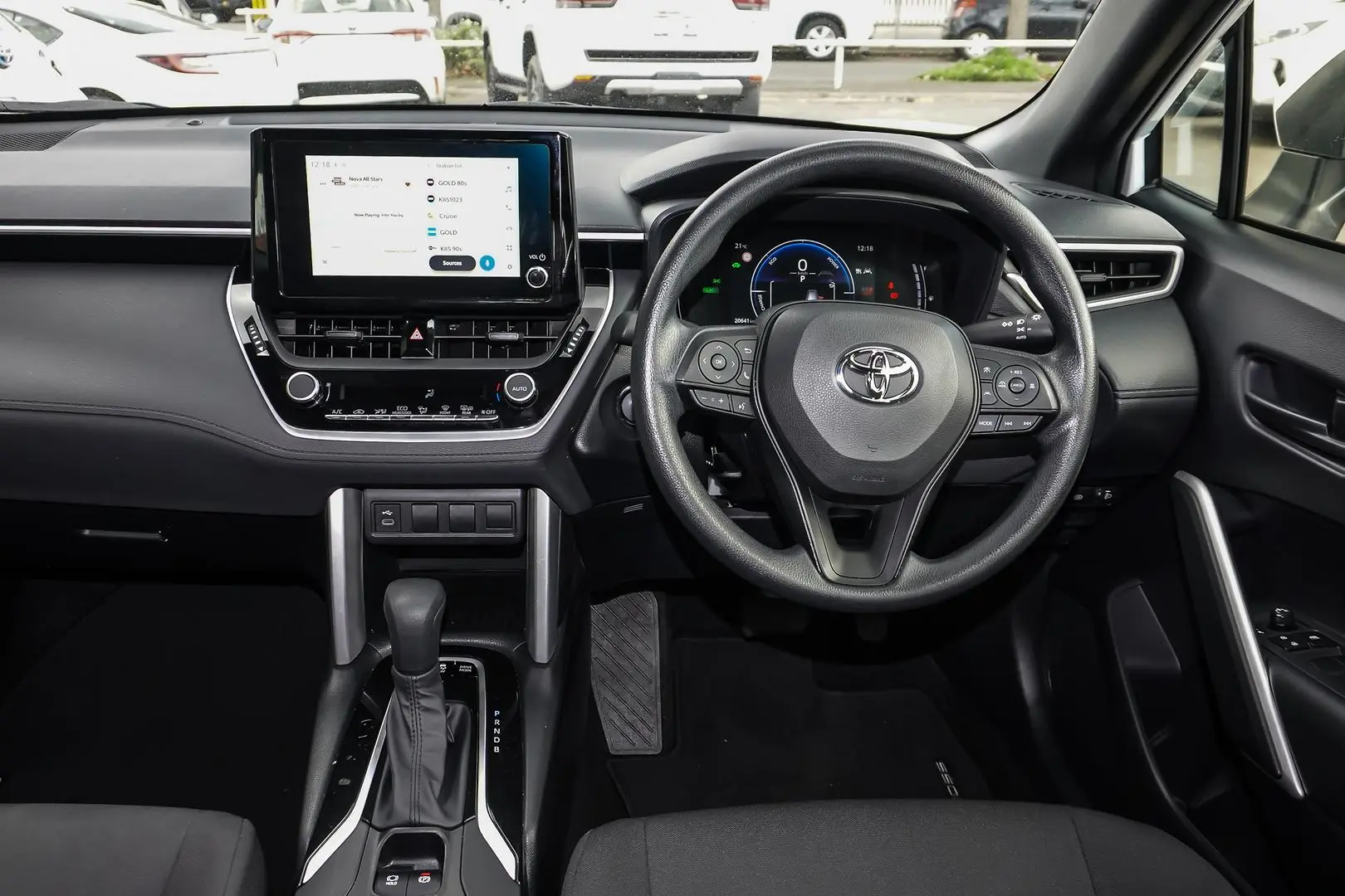 2025 Toyota Corolla Cross Gallery Image 8