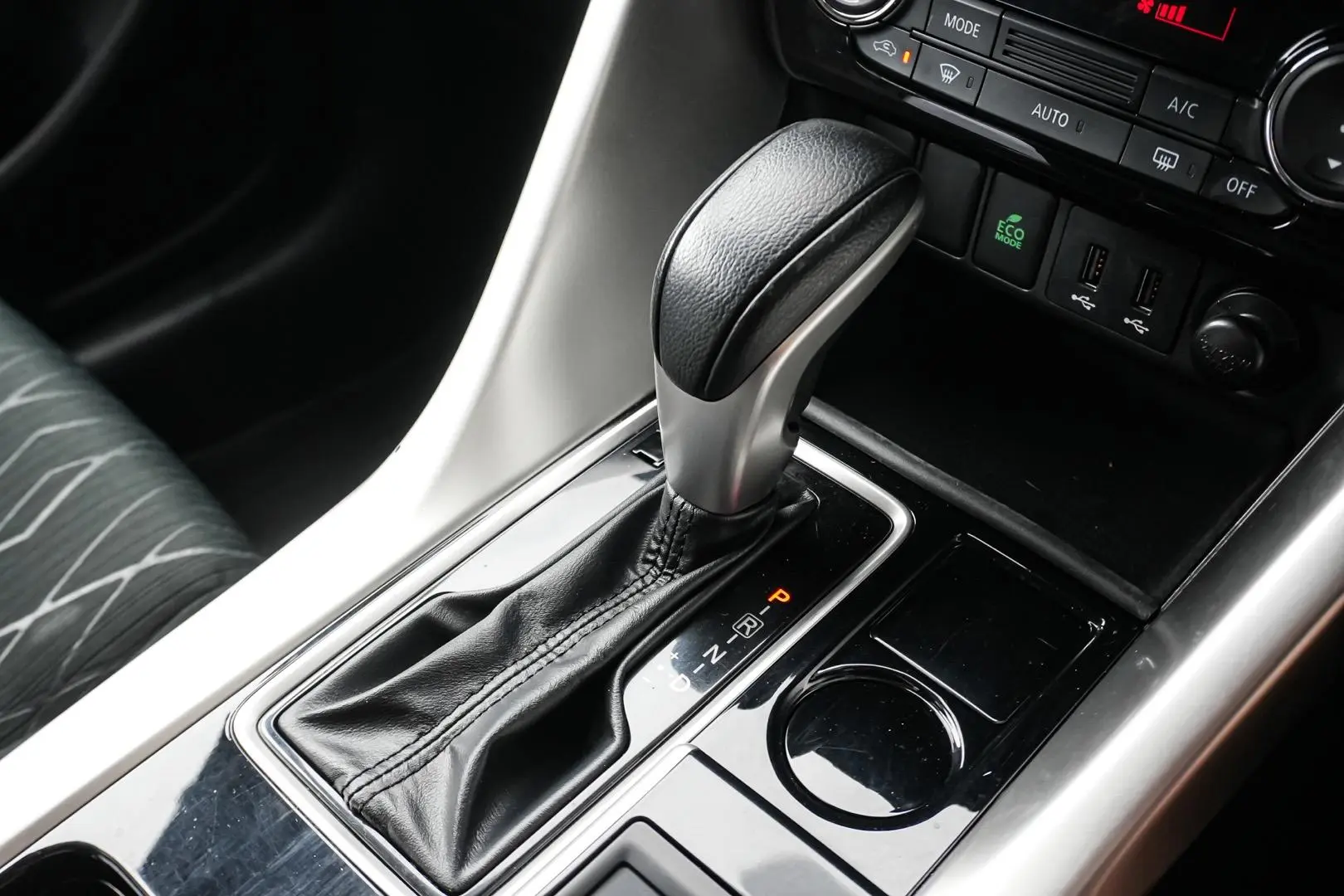 2019 Mitsubishi Eclipse Cross Gallery Image 18