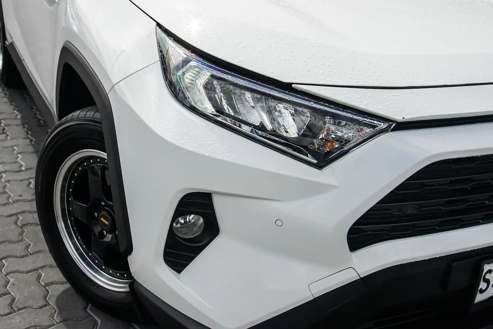 2019 Toyota Rav4 Gallery Image 11