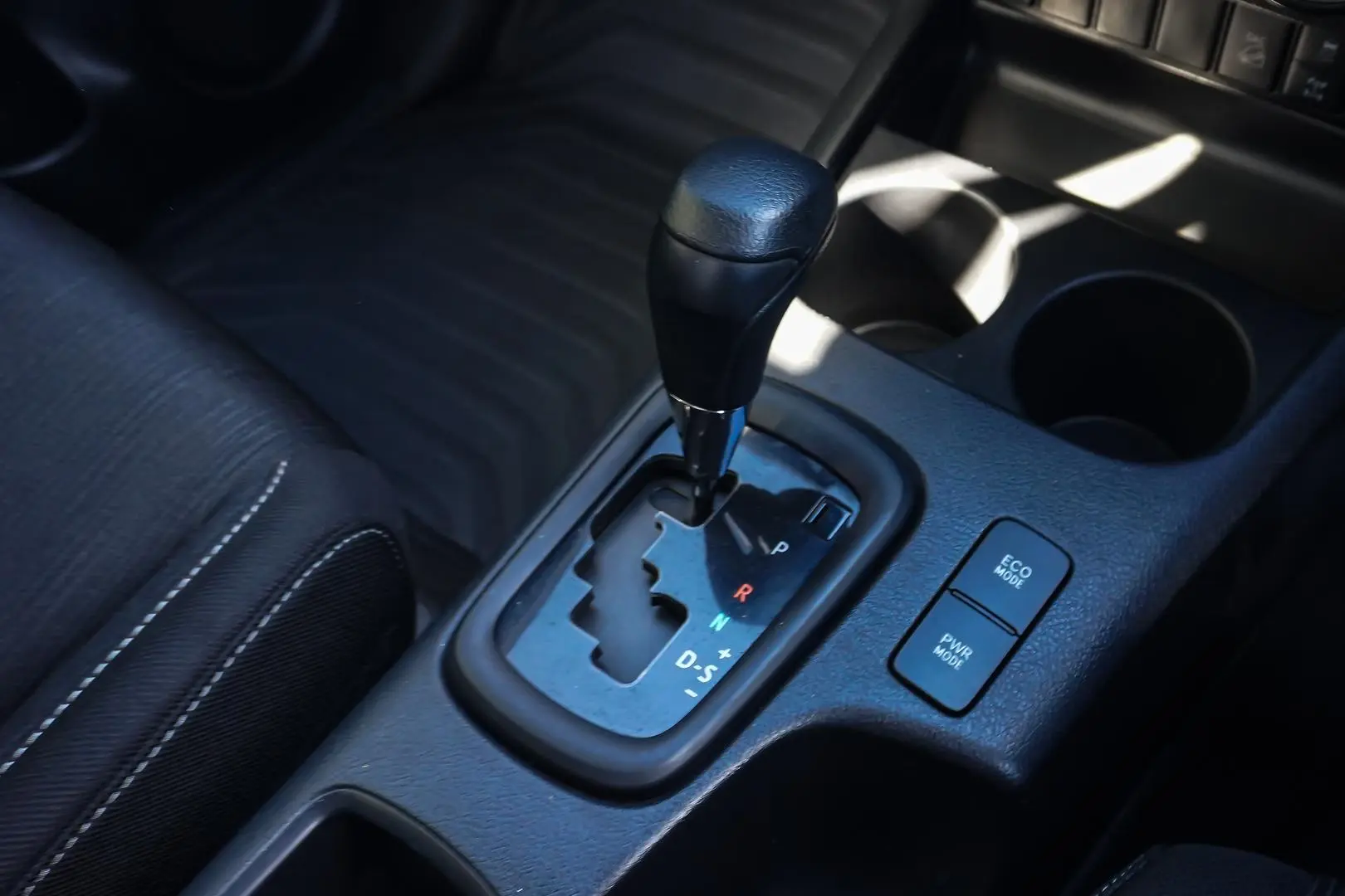 2021 Toyota Hilux Gallery Image 18