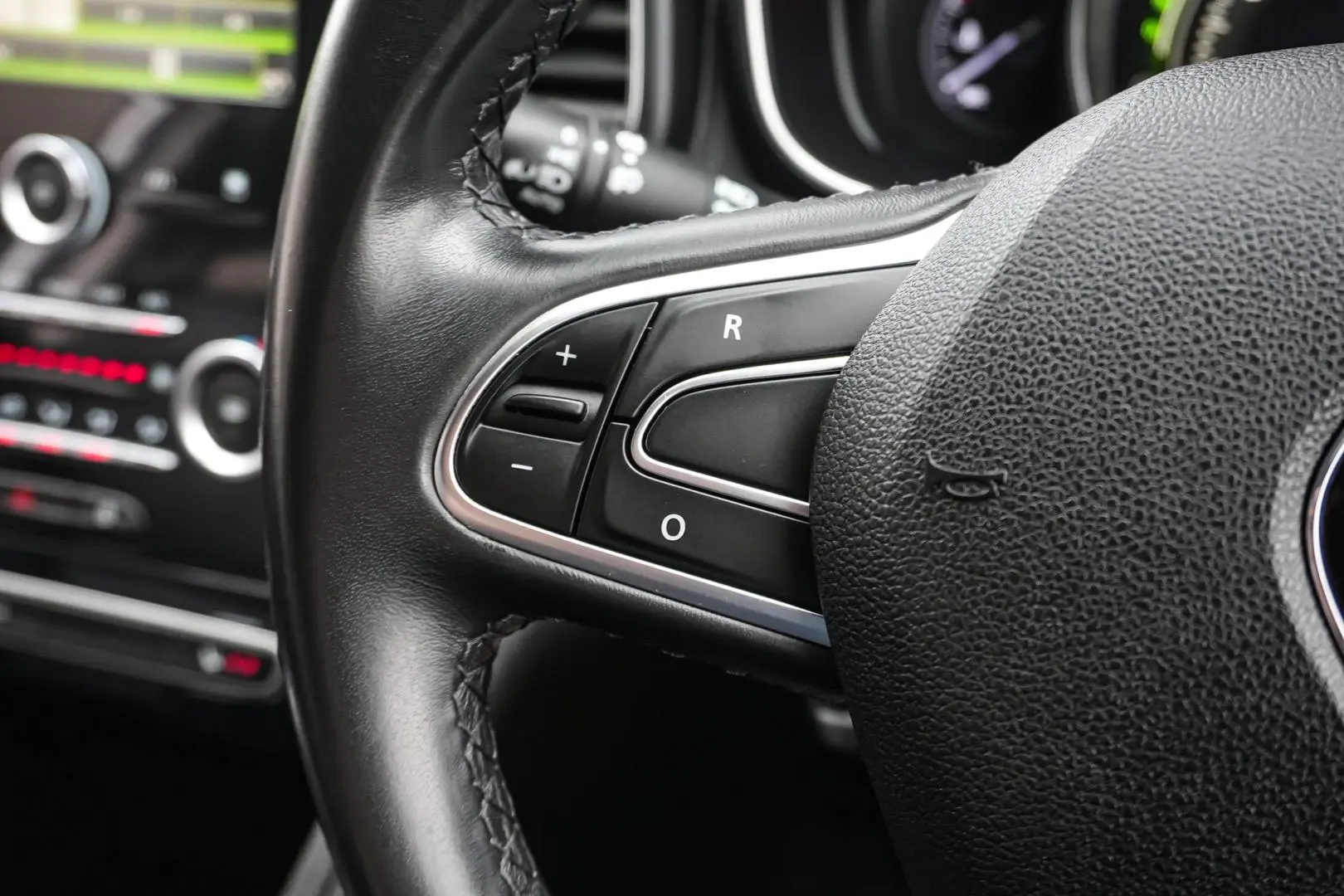 2018 Renault Koleos Gallery Image 19