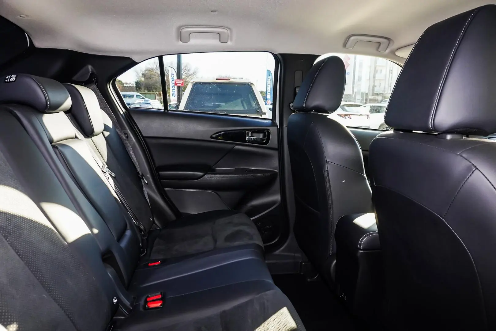 2024 Mitsubishi Eclipse Cross Gallery Image 8