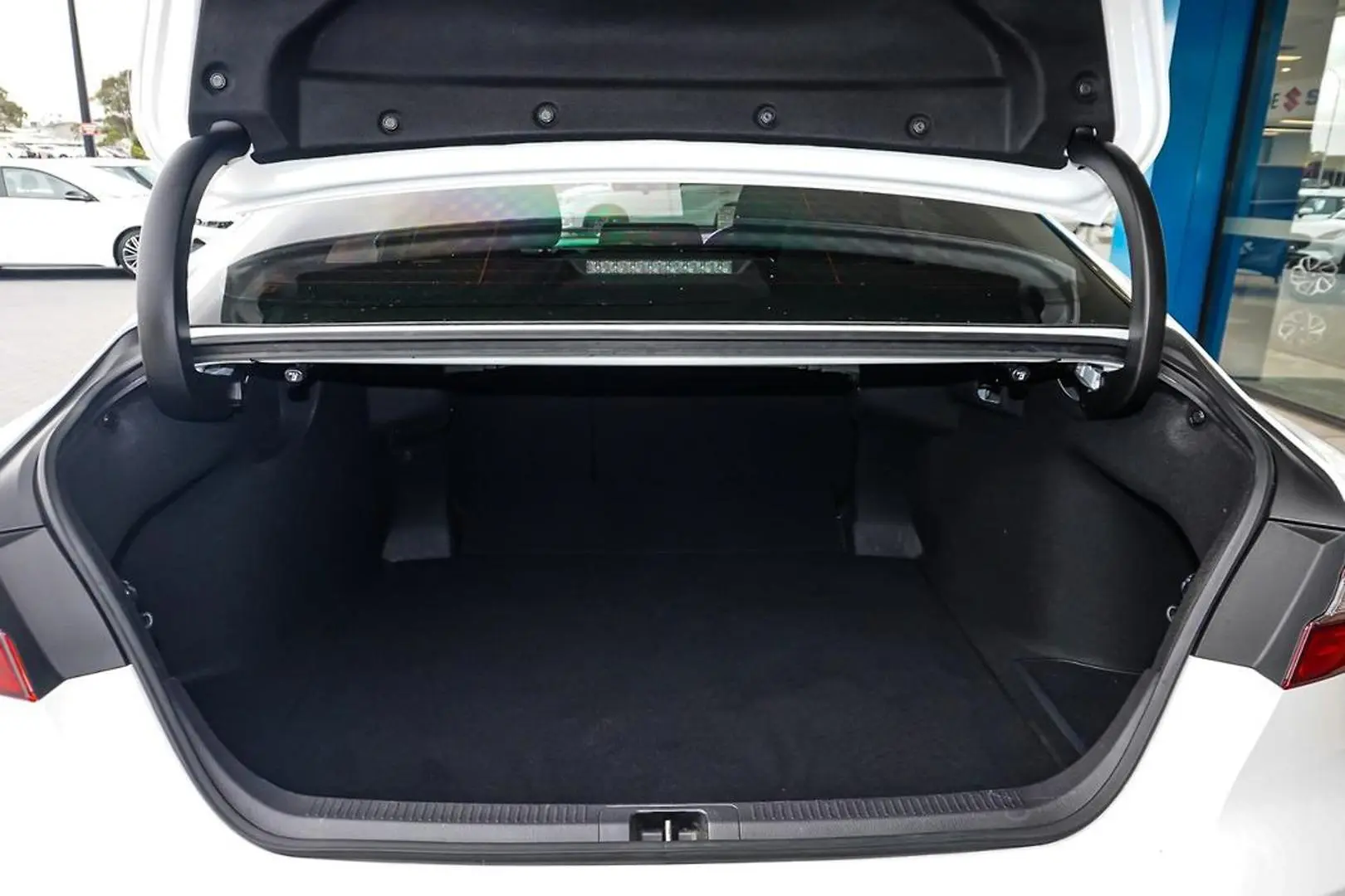 2021 Toyota Camry Gallery Image 12