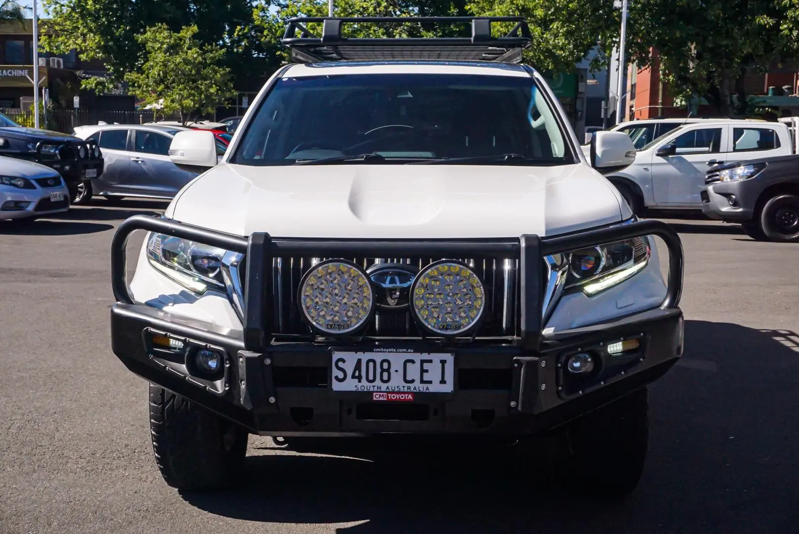 2019 Toyota Landcruiser Prado Gallery Image 5