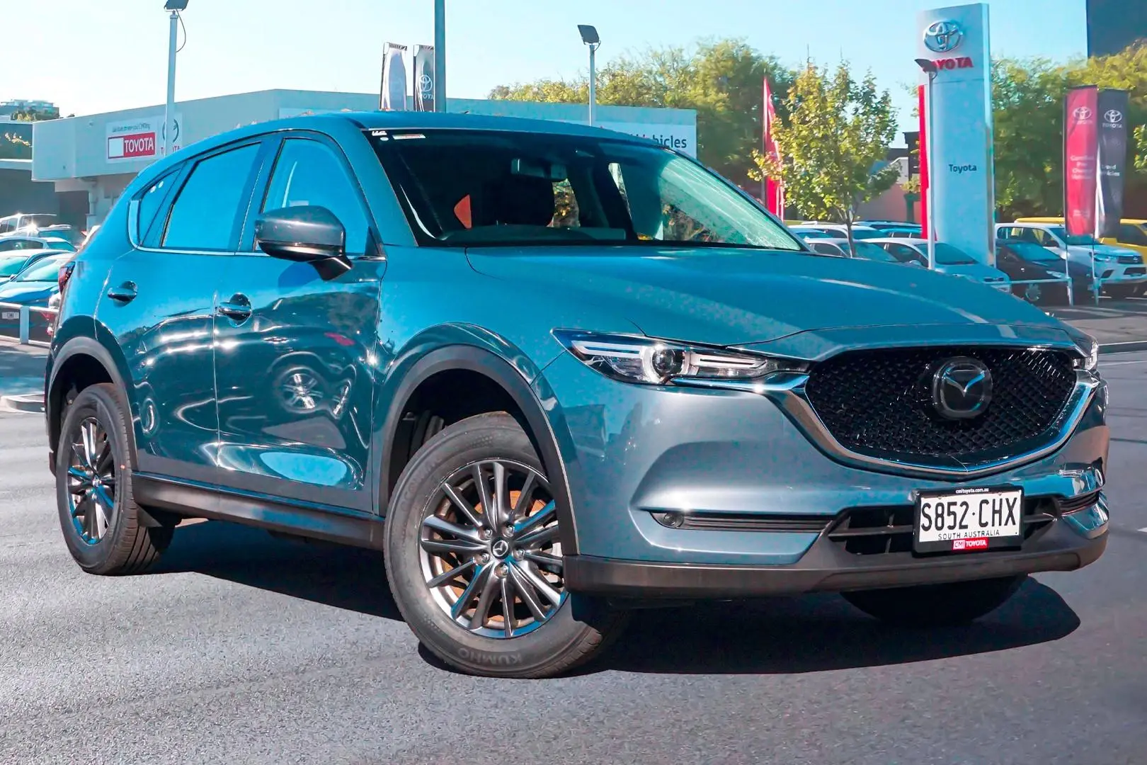 2020 Mazda CX-5 Gallery Image 1