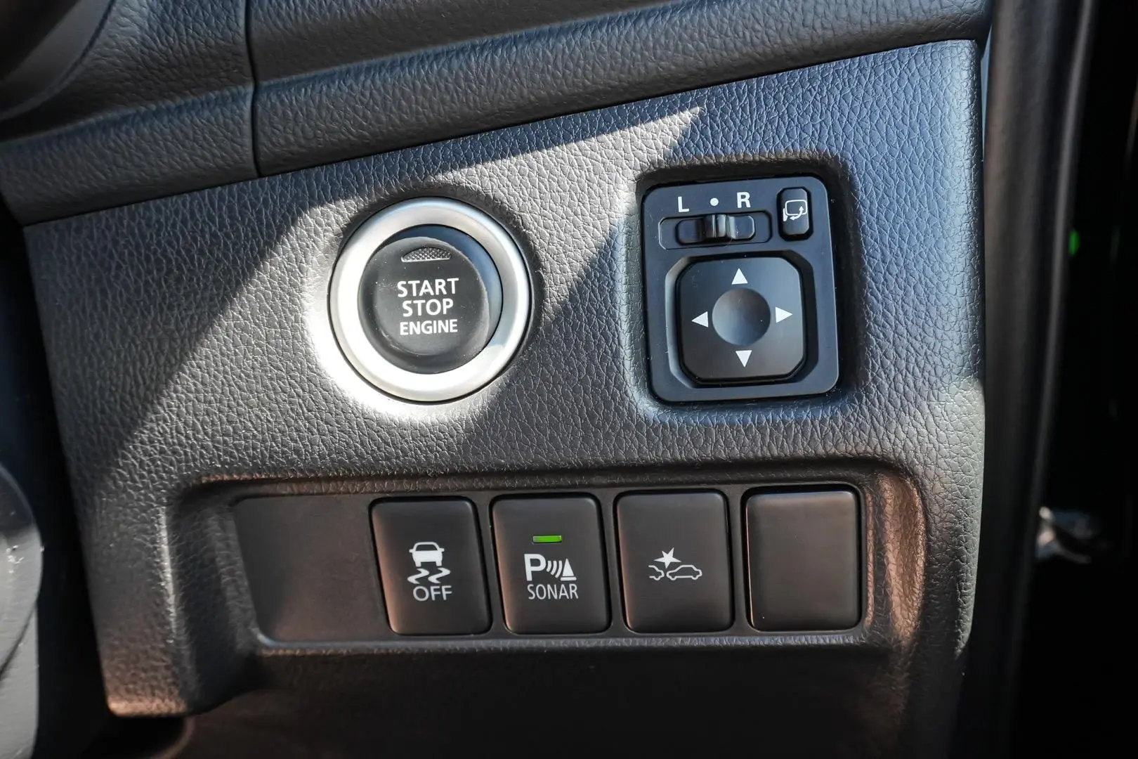 2024 Mitsubishi Pajero Sport Gallery Image 25