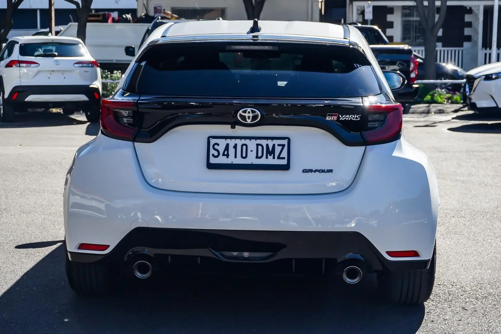 2020 Toyota Yaris Gallery Image 11