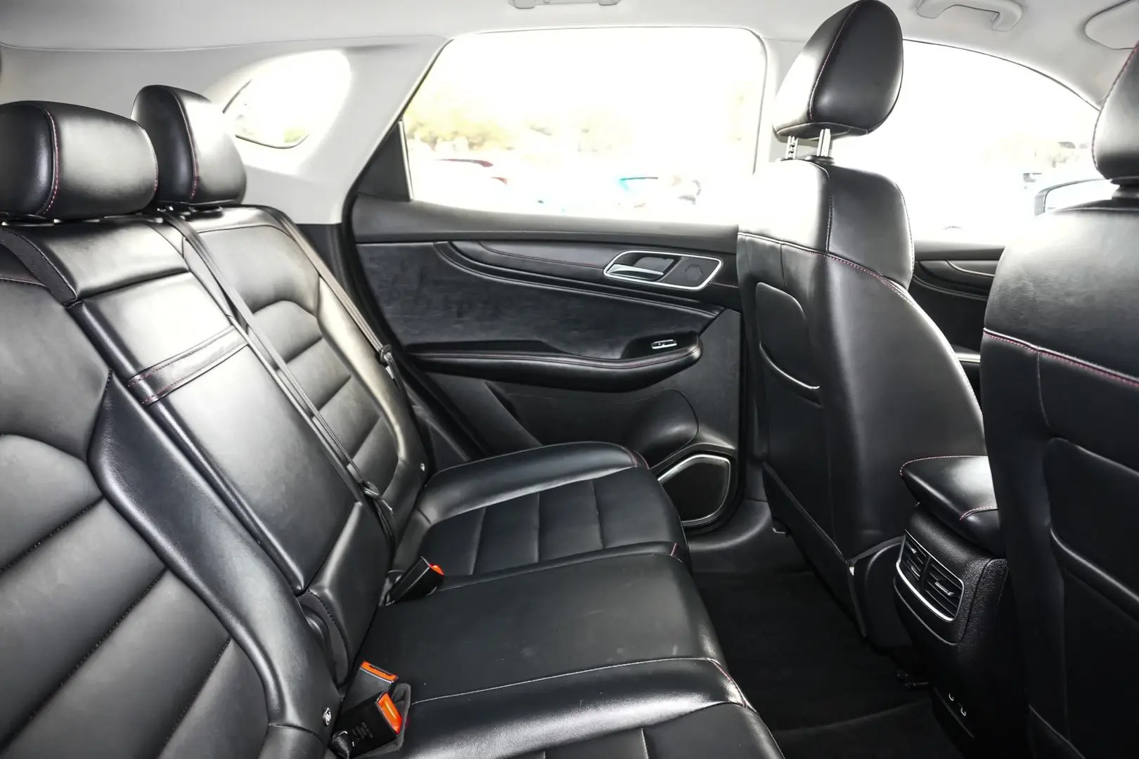 2022 MG HS Gallery Image 9