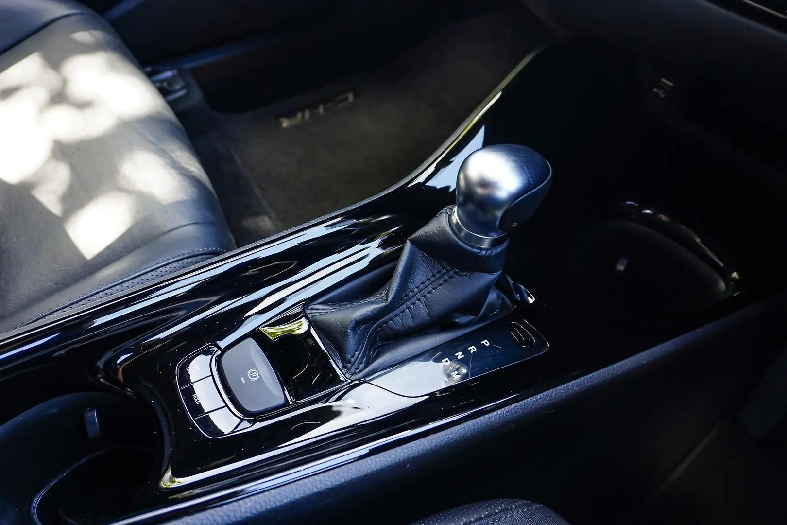 2023 Toyota C-HR Gallery Image 21