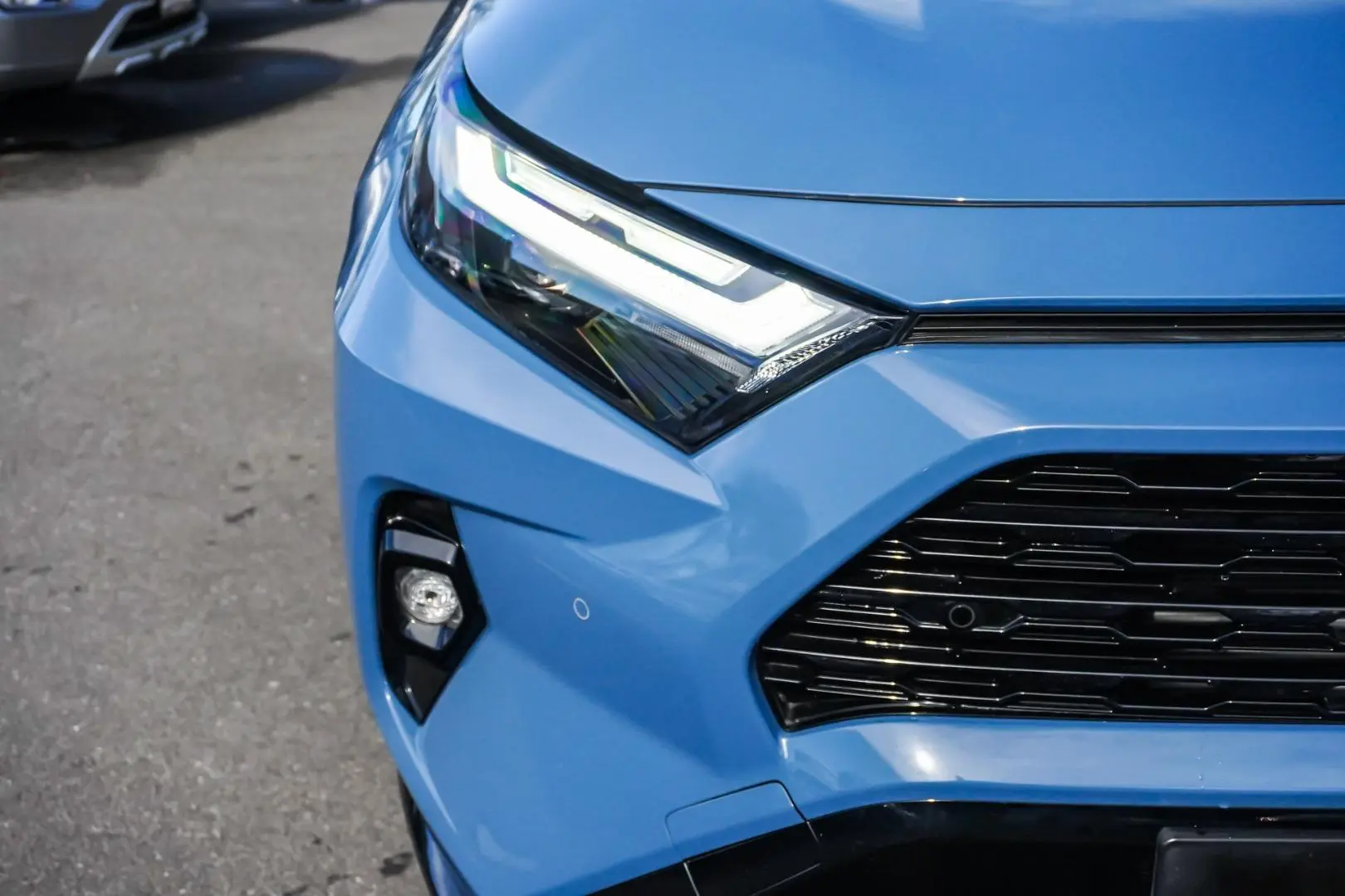 2025 Toyota RAV4 Gallery Image 13
