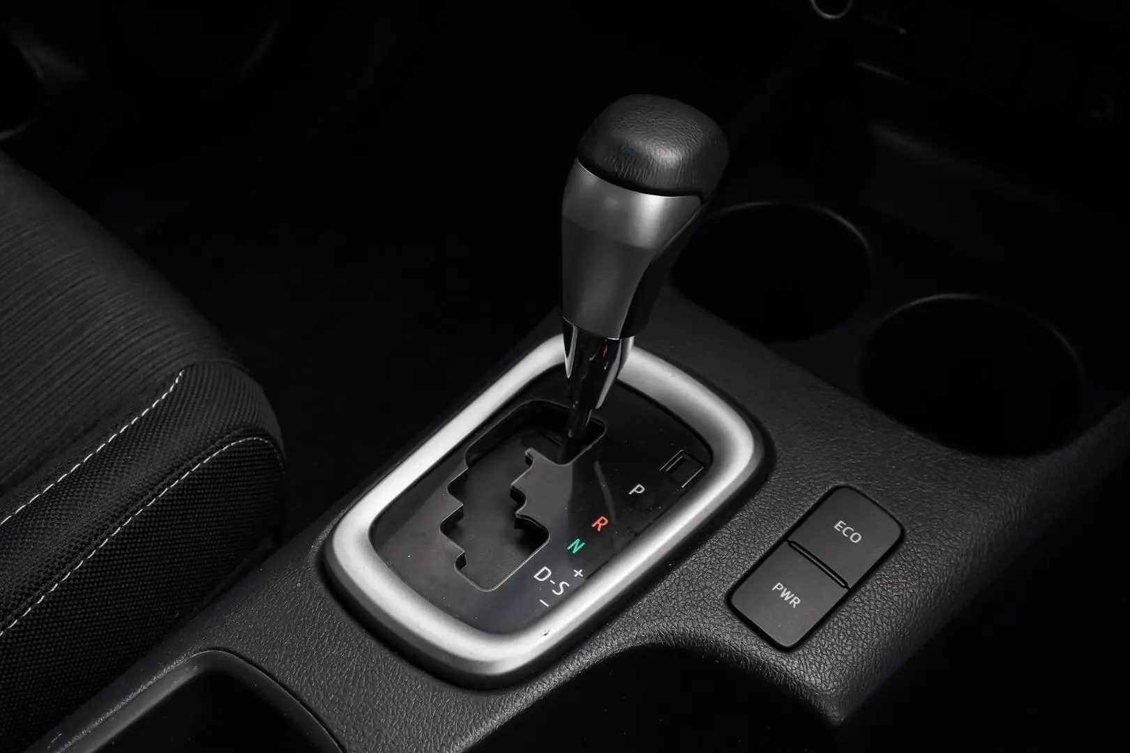 2023 Toyota Hilux Gallery Image 17