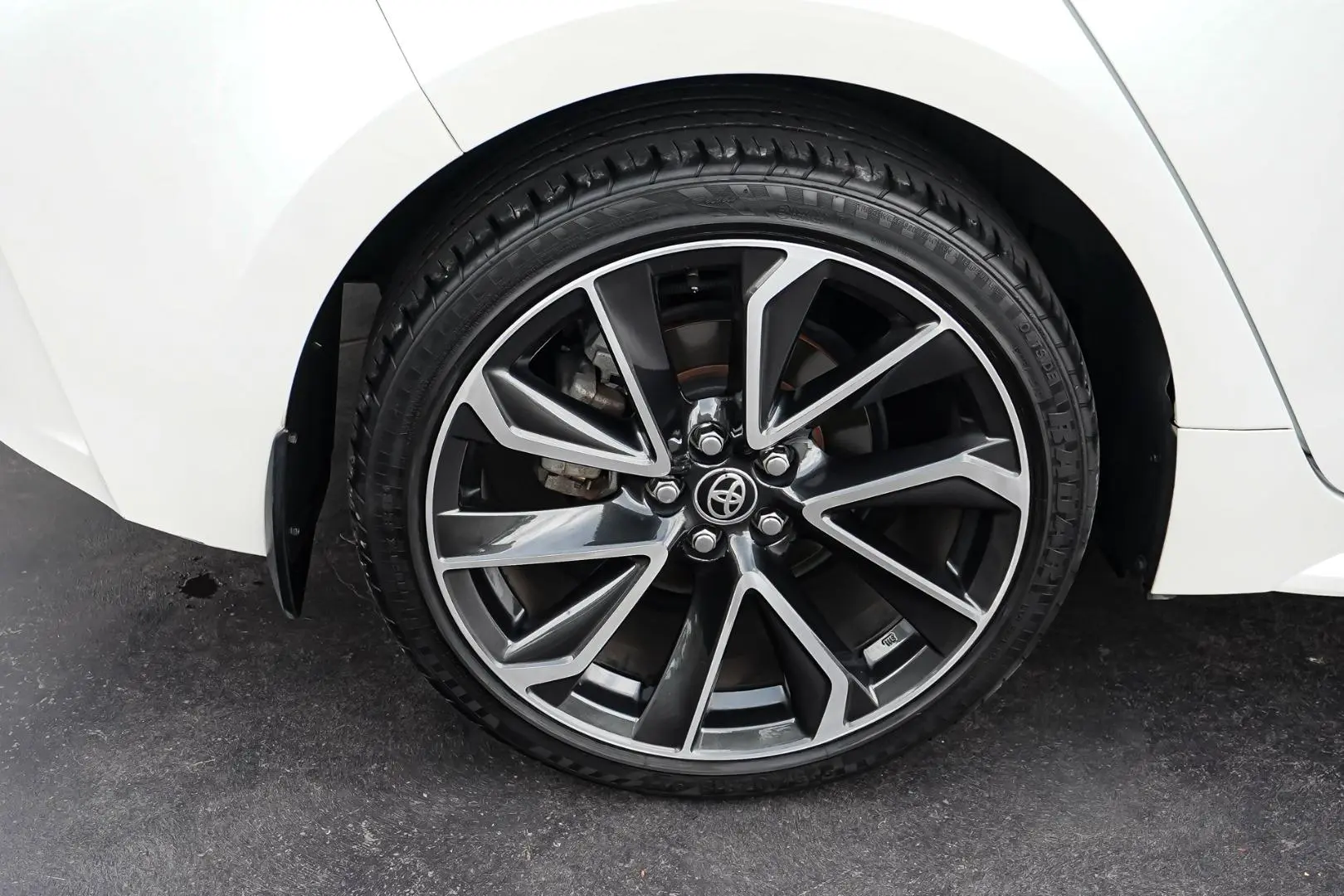 2020 Toyota Corolla Gallery Image 17