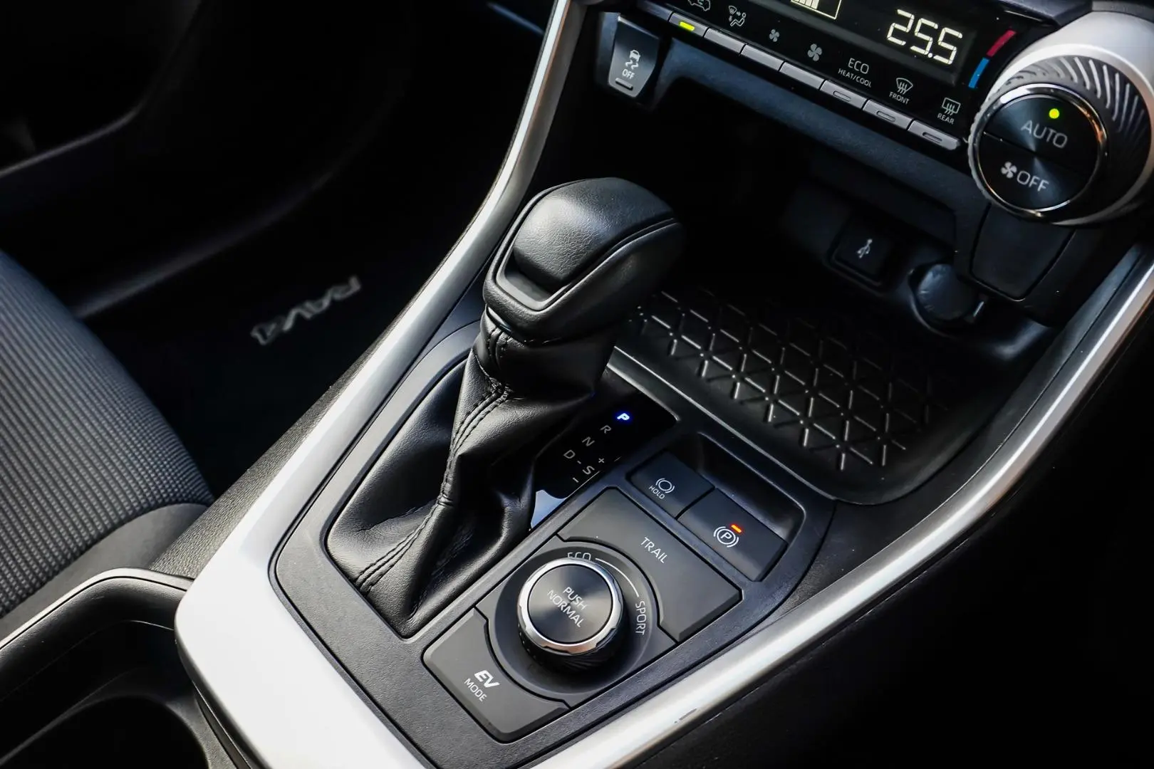 2021 Toyota RAV4 Gallery Image 19