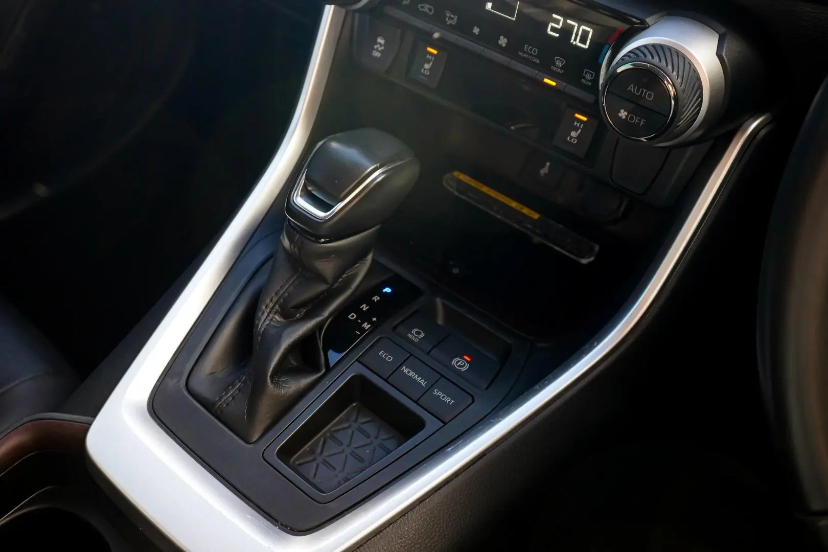 2021 Toyota RAV4 Gallery Image 18