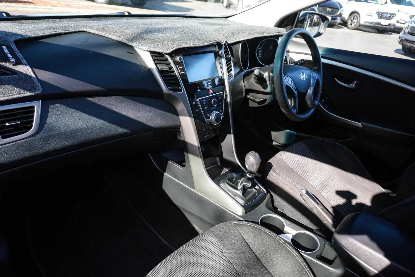 2016 Hyundai i30 Gallery Image 10