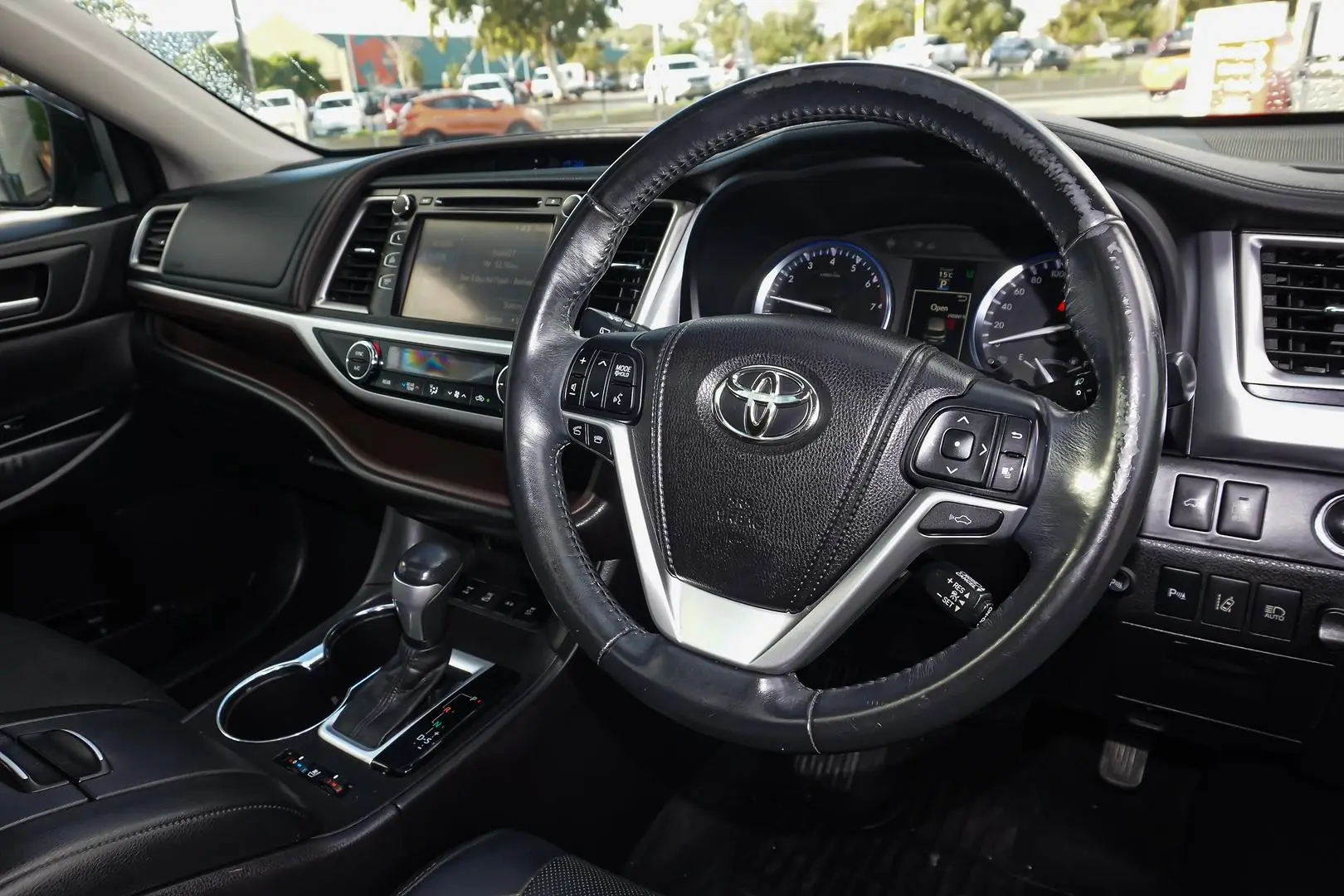 2014 Toyota Kluger Gallery Image 7