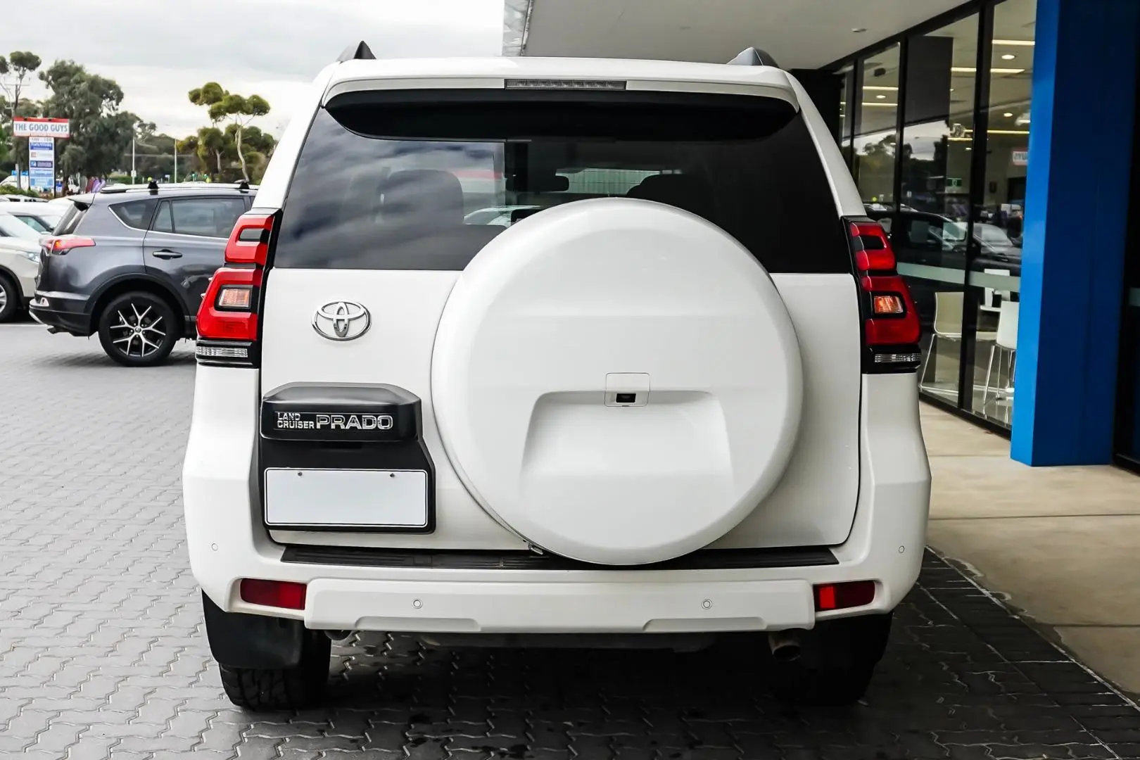 2021 Toyota Landcruiser Prado Gallery Image 5