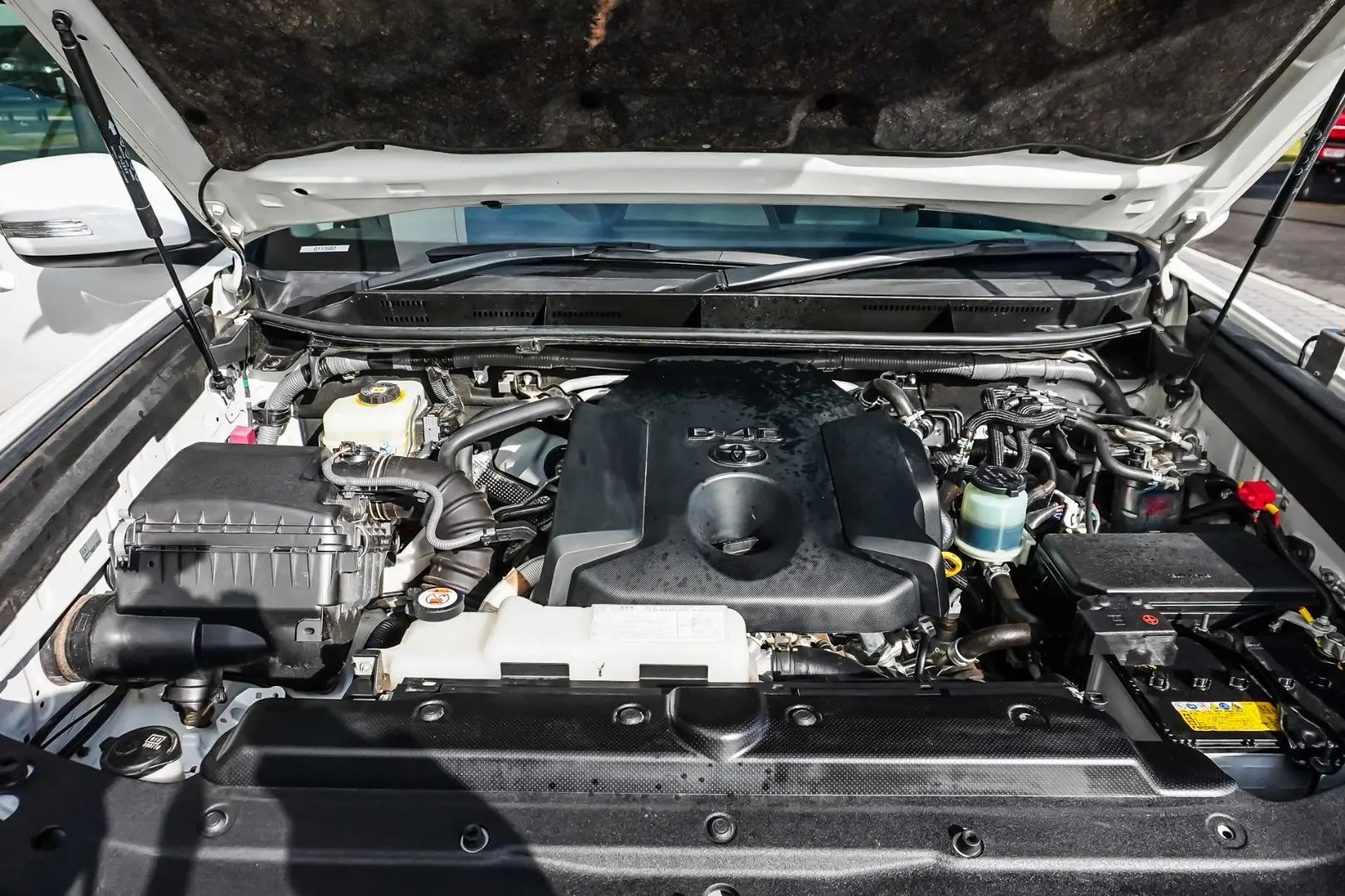 2020 Toyota Landcruiser Prado Gallery Image 25