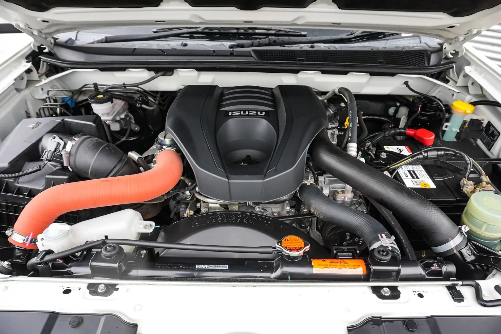 2019 Isuzu MU-X Gallery Image 25