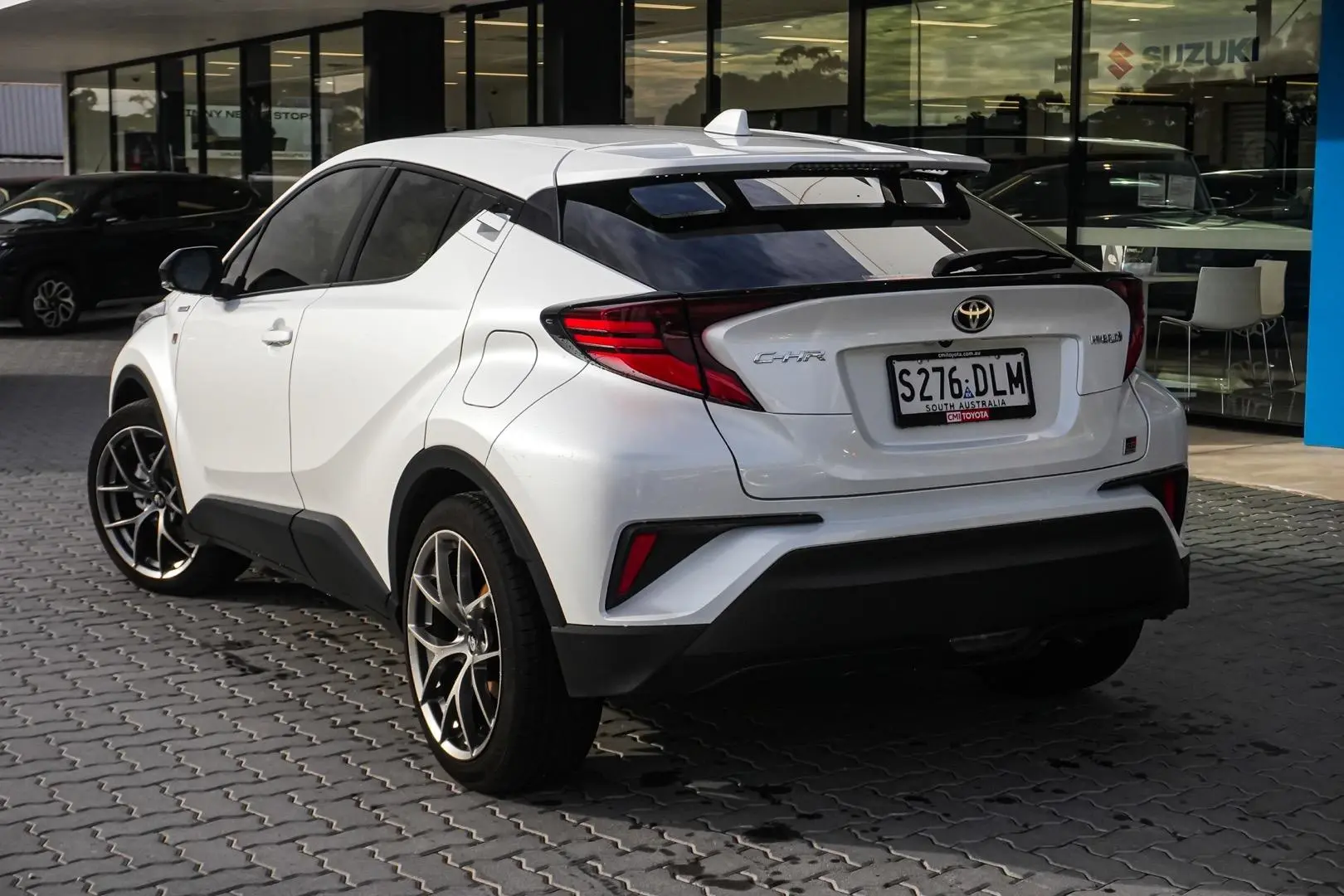 2022 Toyota C-HR Gallery Image 3