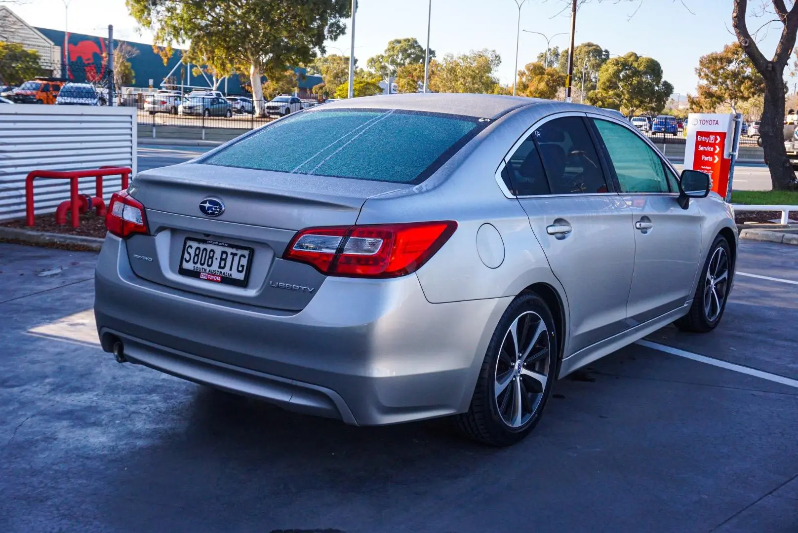 2017 Subaru Liberty Gallery Image 3