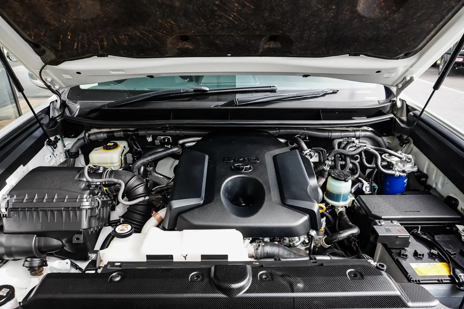 2021 Toyota Landcruiser Prado Gallery Image 24