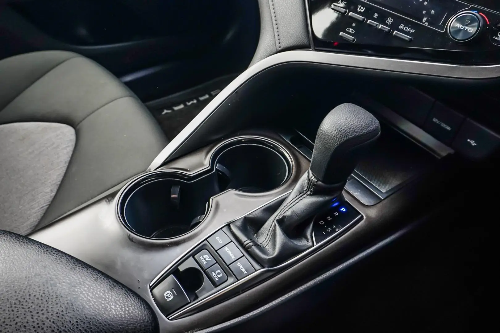2023 Toyota Camry Gallery Image 18
