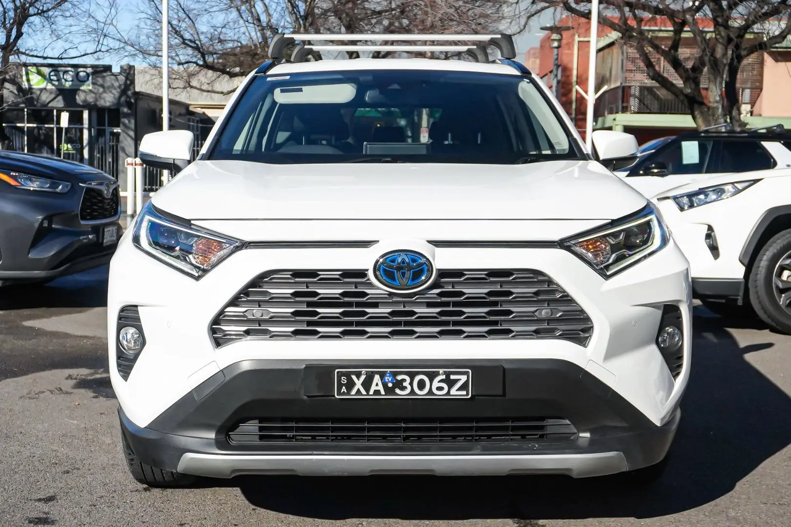 2020 Toyota RAV4 Gallery Image 4