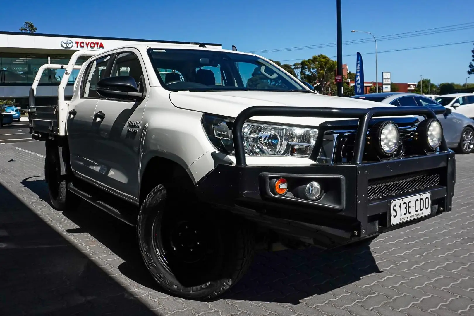 2019 Toyota Hilux Gallery Image 2