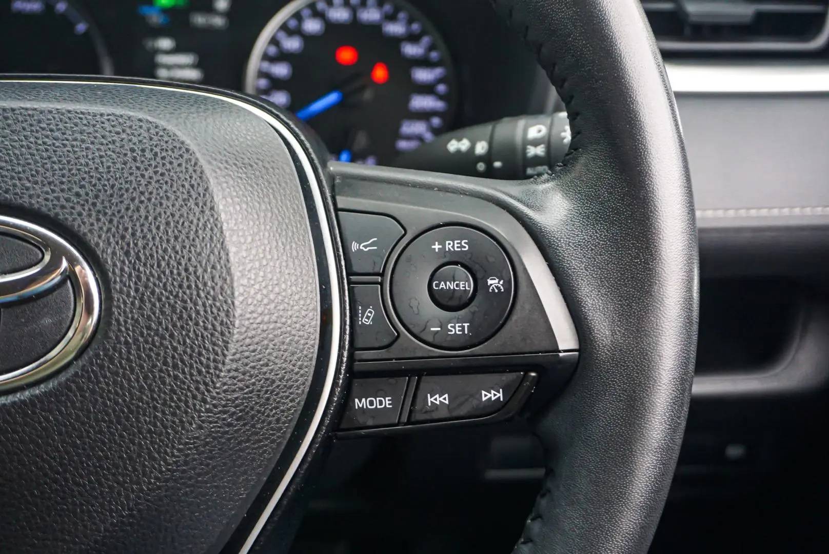 2021 Toyota RAV4 Gallery Image 19