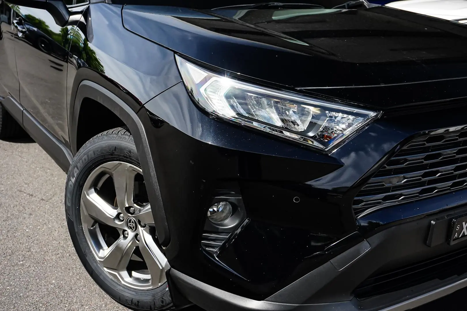 2021 Toyota RAV4 Gallery Image 12