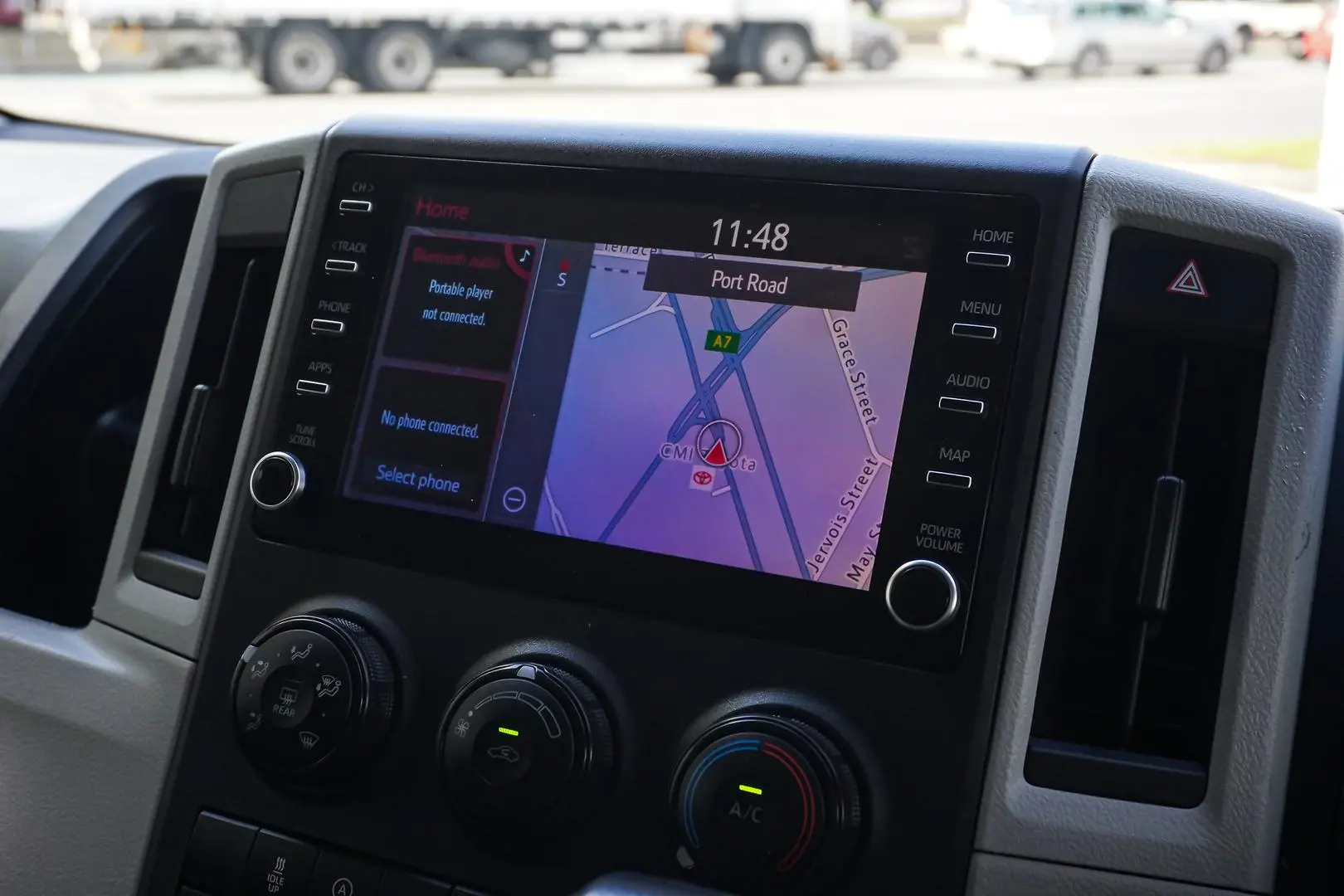 2020 Toyota Hiace Gallery Image 19