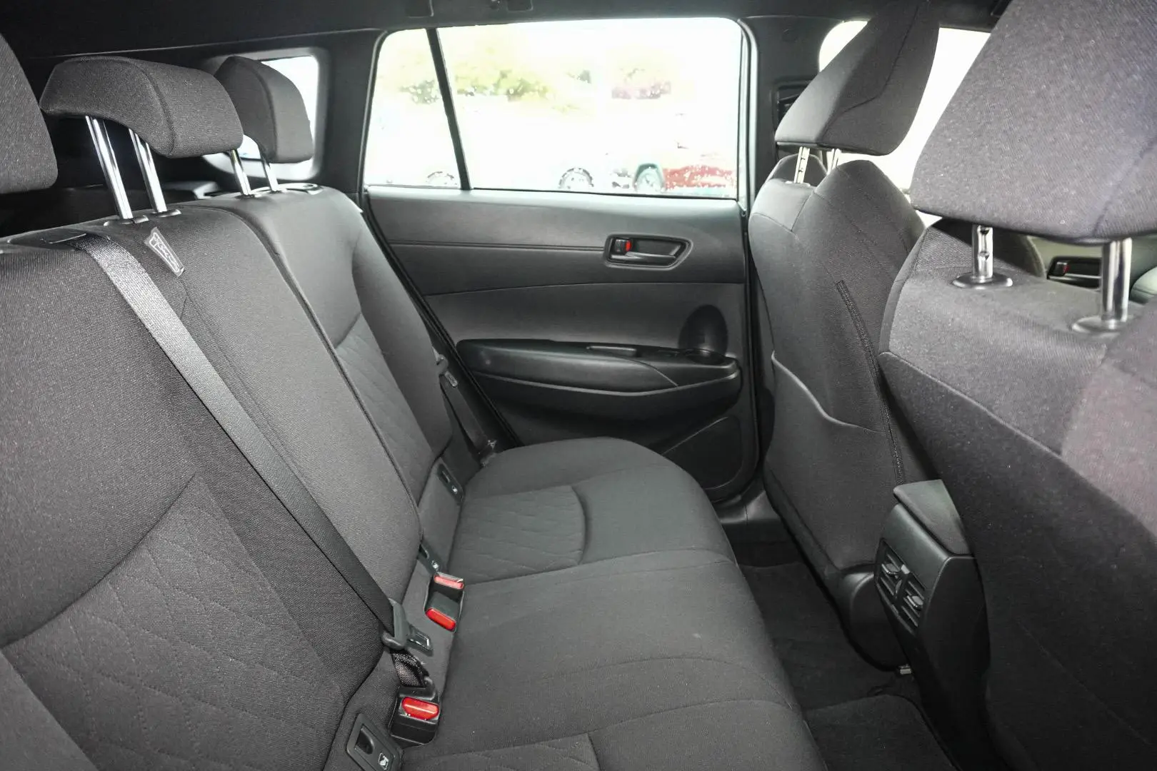 2023 Toyota Corolla Cross Gallery Image 14