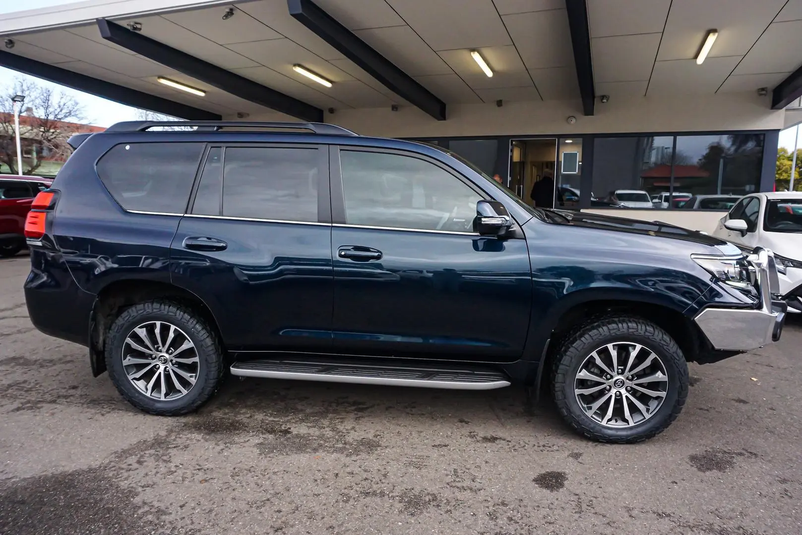 2021 Toyota Landcruiser Prado Gallery Image 4