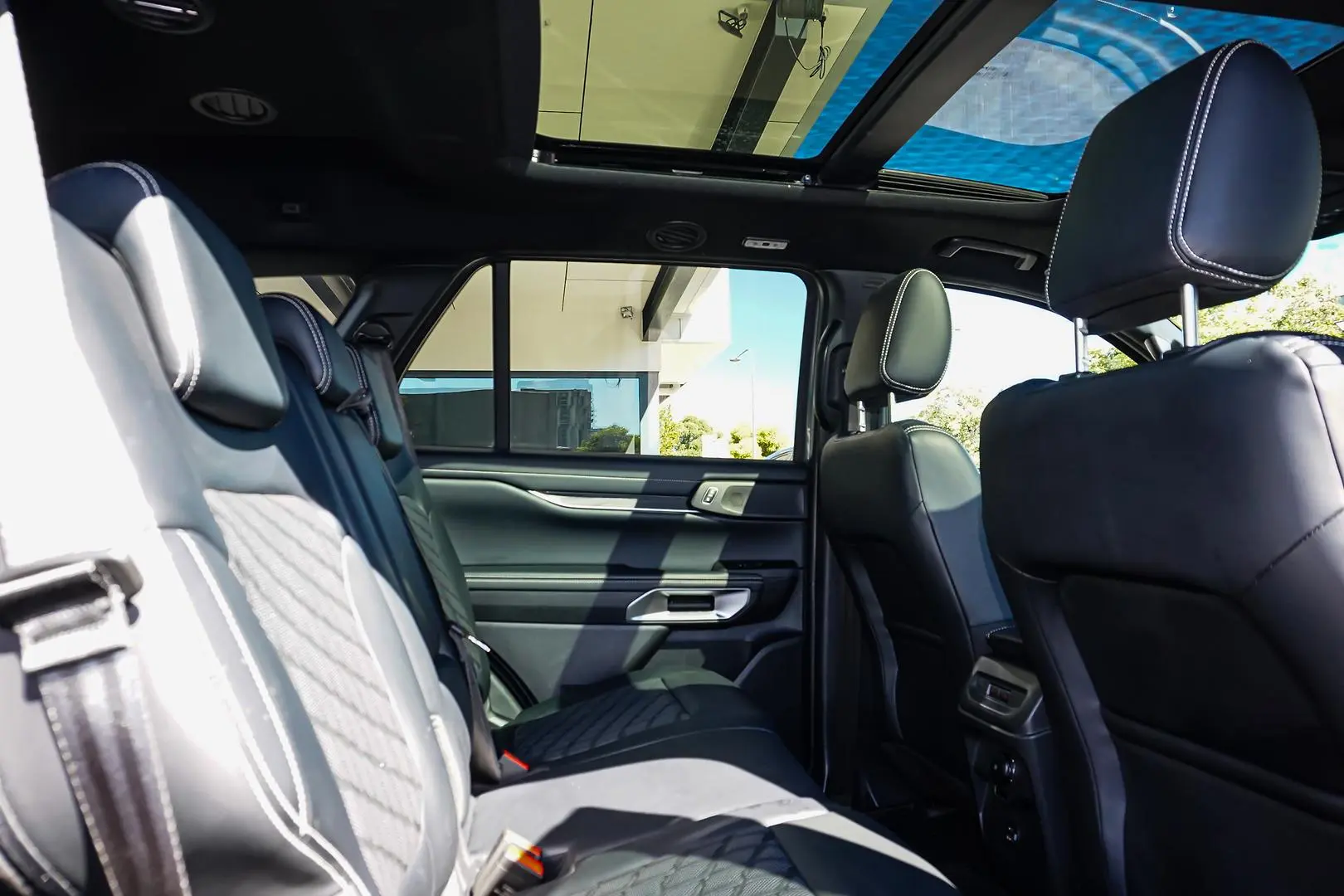 2024 Ford Everest Gallery Image 7