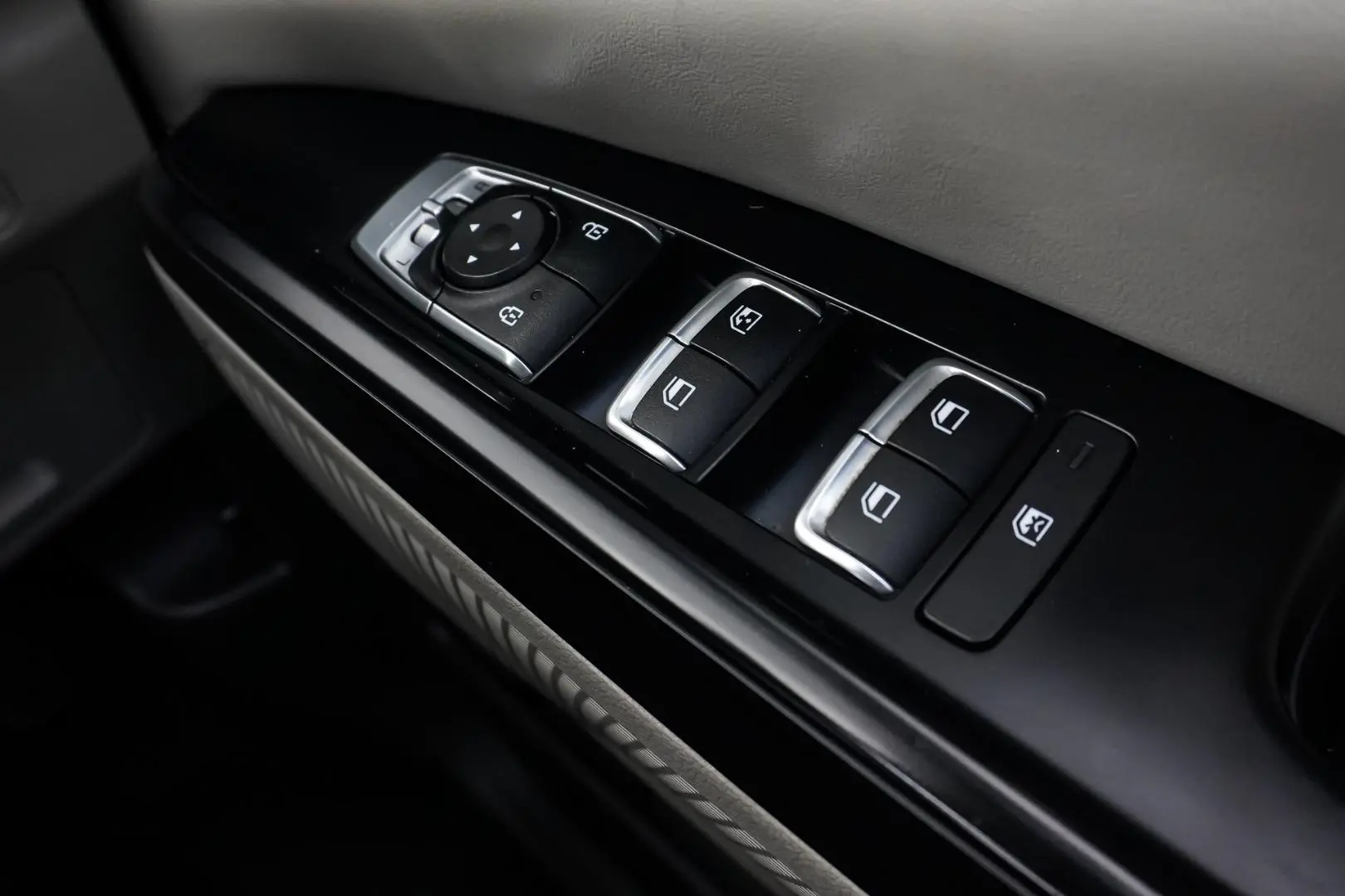 2022 Kia Carnival Gallery Image 22