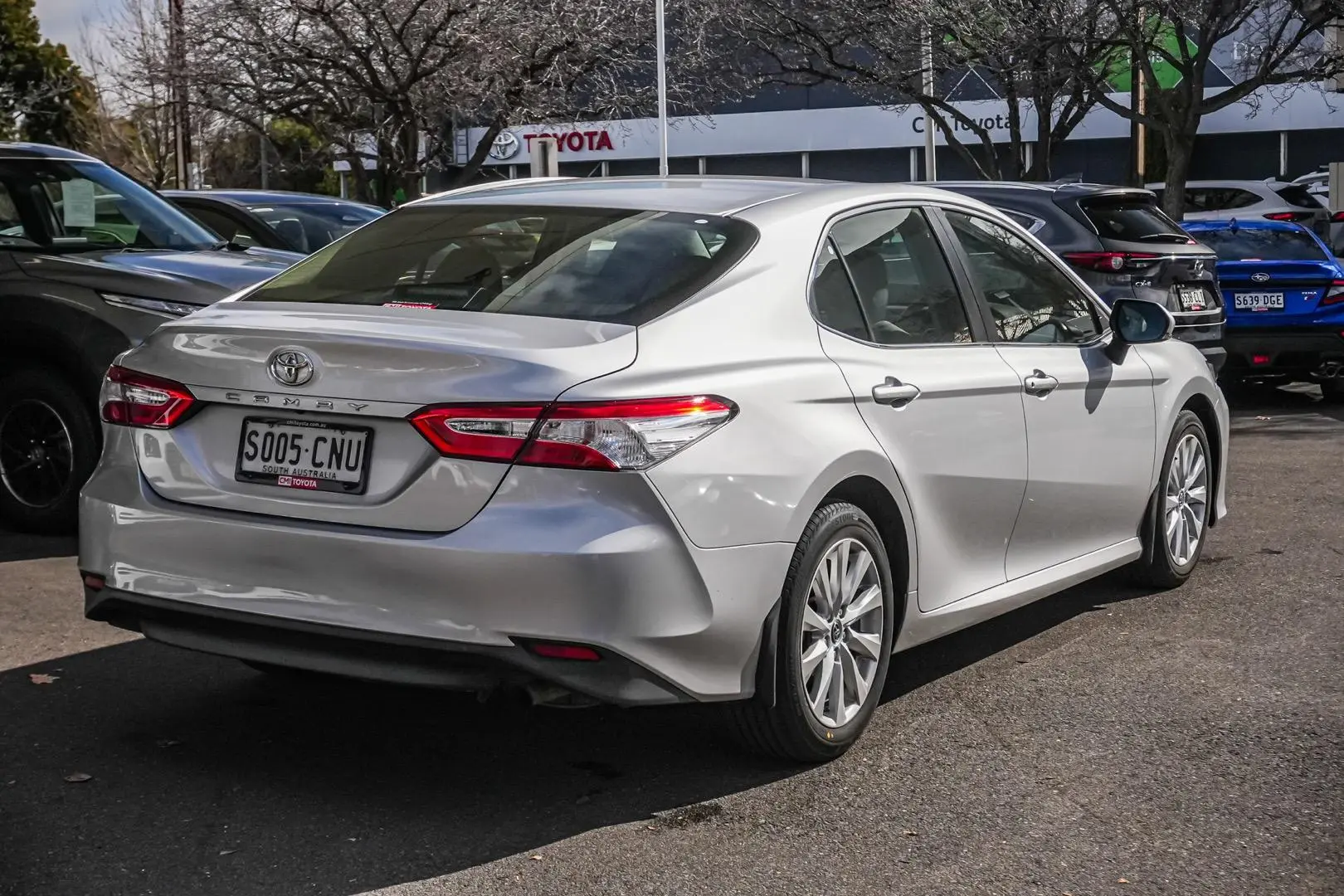 2018 Toyota Camry Gallery Image 3