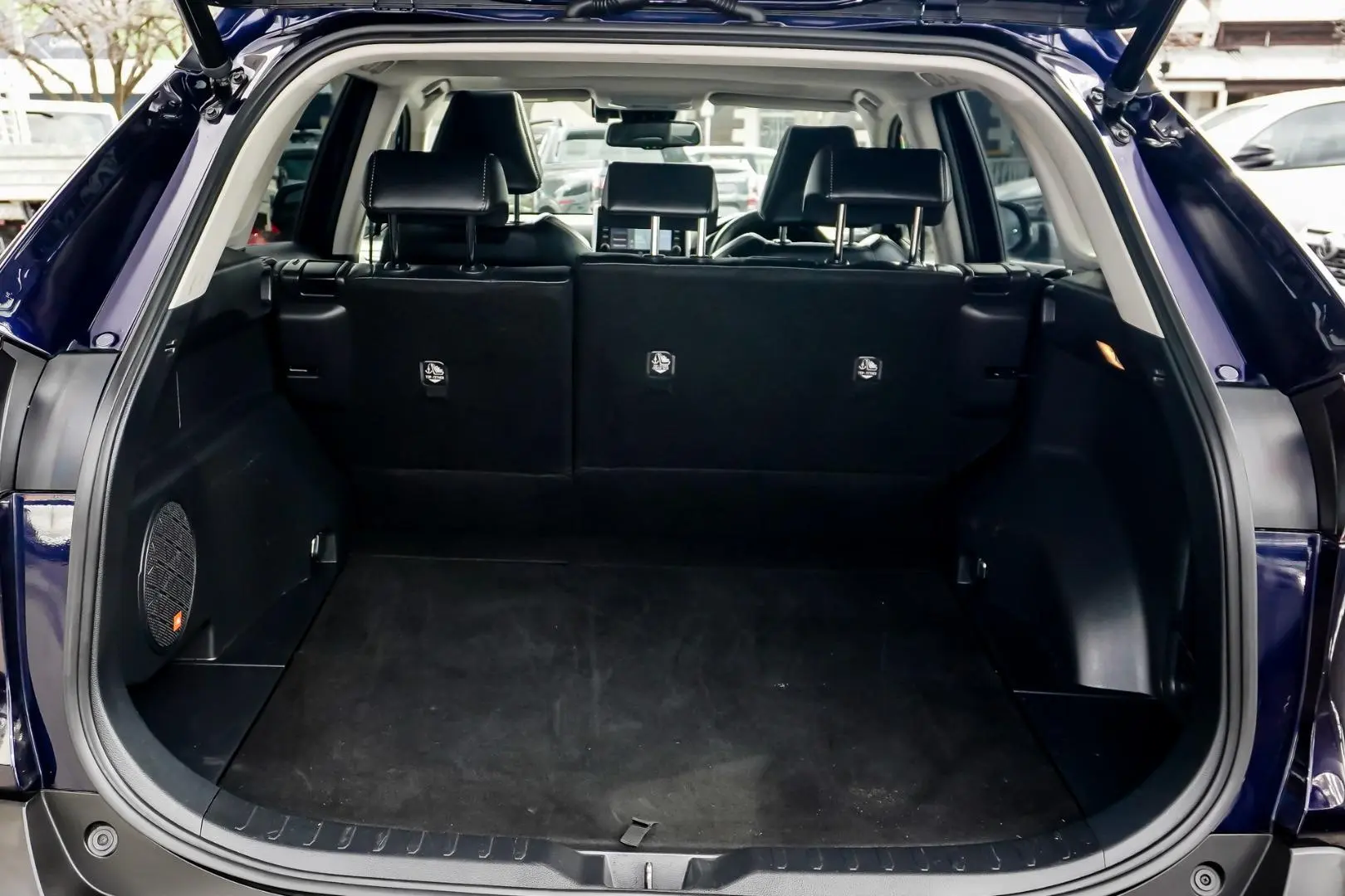2021 Toyota RAV4 Gallery Image 9