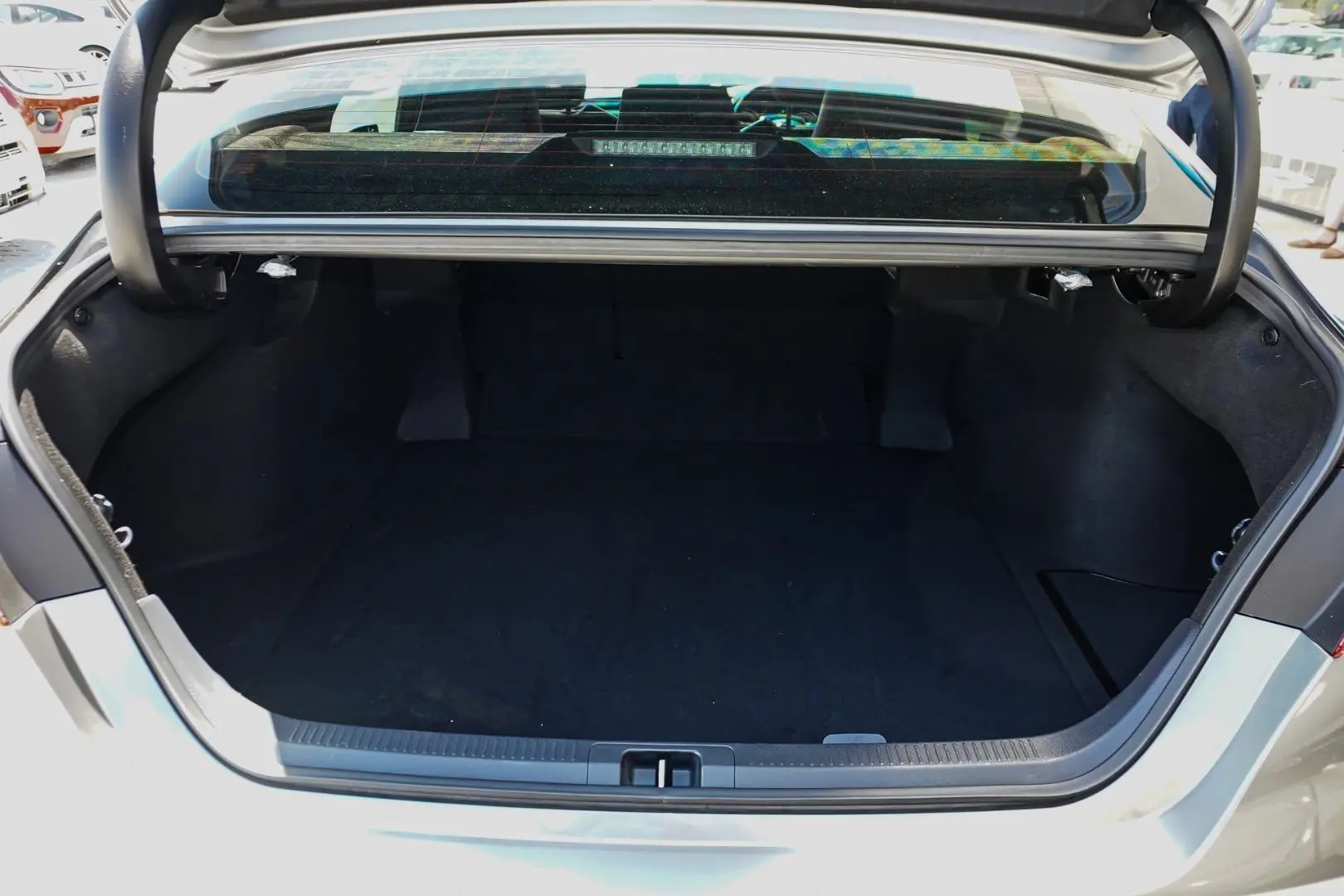 2021 Toyota Camry Gallery Image 10