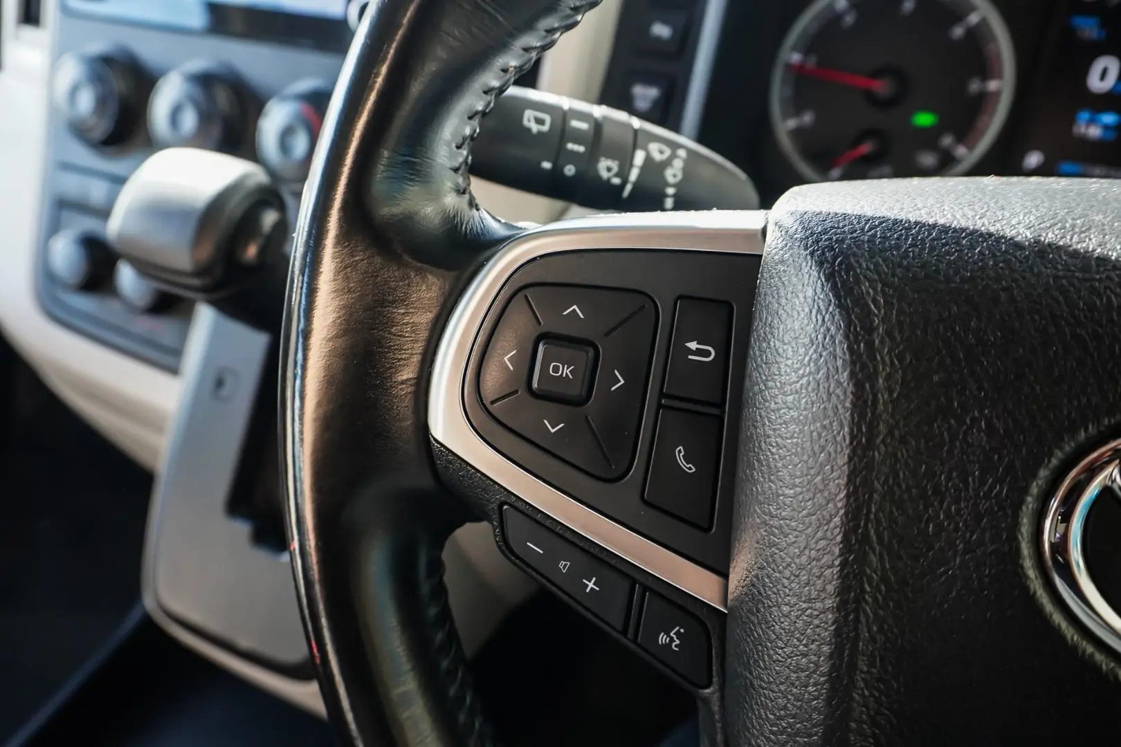 2019 Toyota Hiace Gallery Image 19