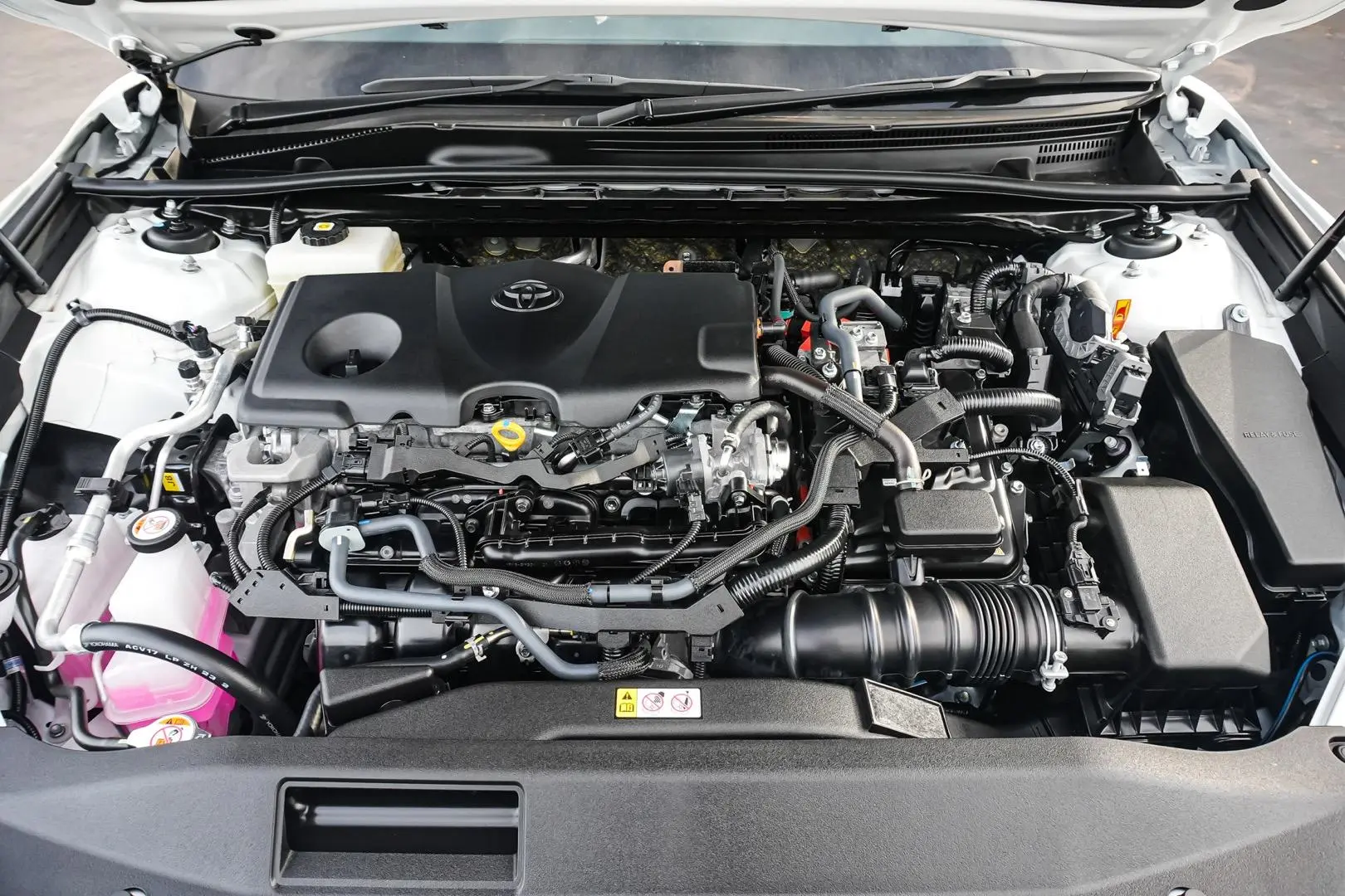 2025 Toyota Camry Gallery Image 23