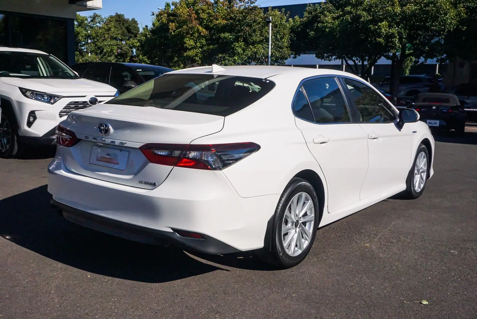 2021 Toyota Camry Gallery Image 3