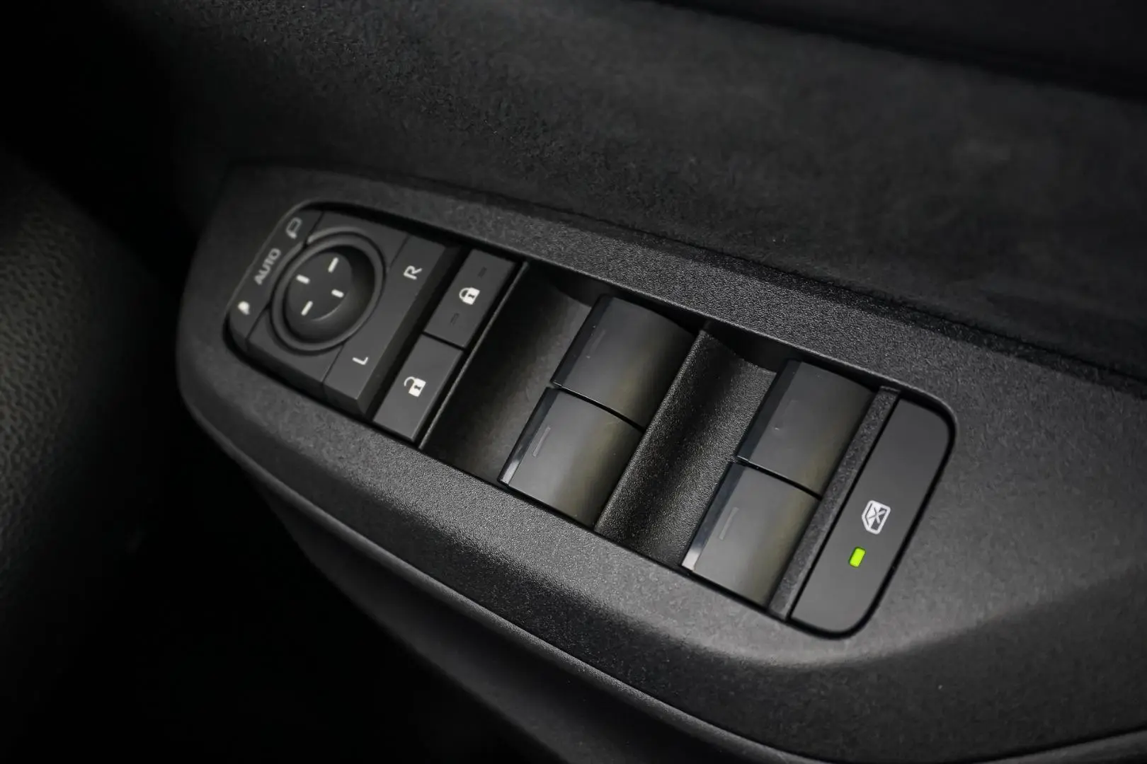 2024 Toyota Yaris Cross Gallery Image 22