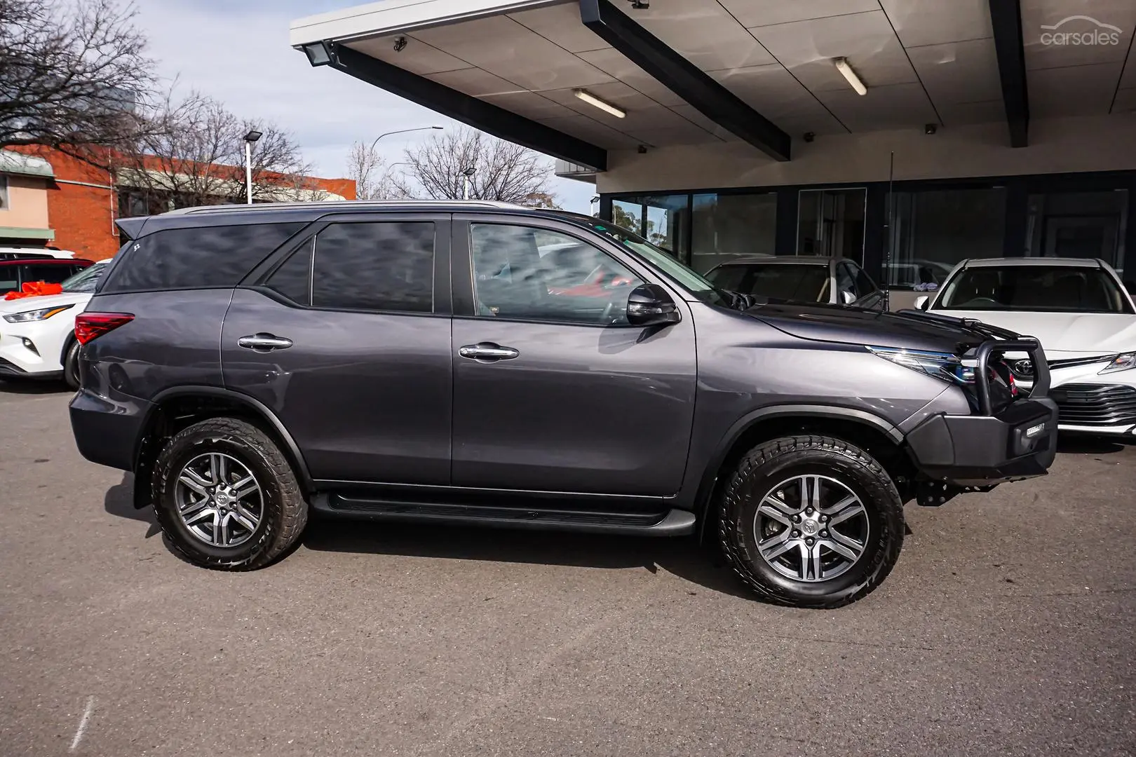 2021 Toyota Fortuner Image 4