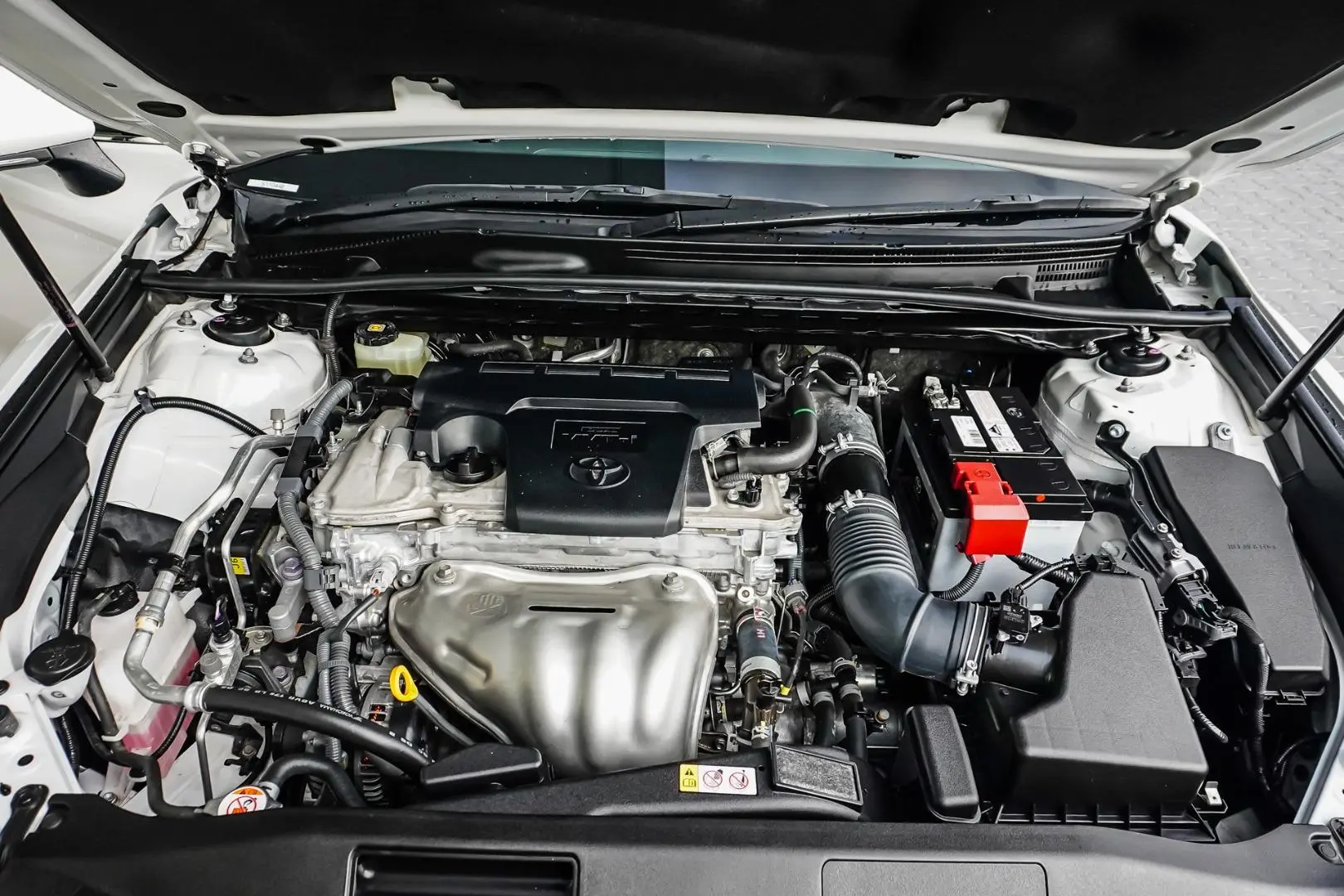 2019 Toyota Camry Gallery Image 25