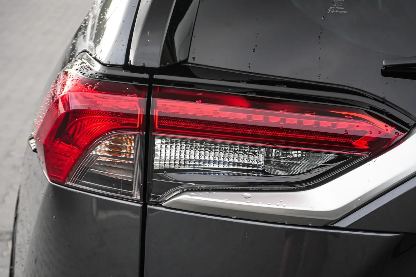 2024 Toyota RAV4 Gallery Image 14