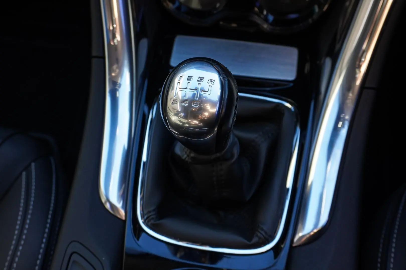 2017 Holden Commodore Gallery Image 18
