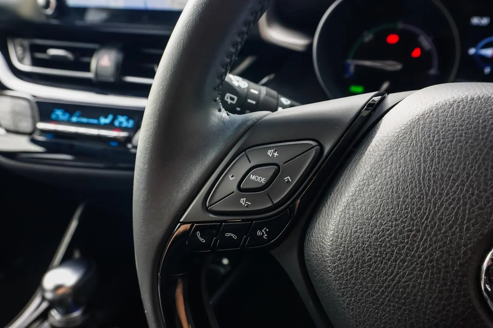 2021 Toyota C-HR Gallery Image 19
