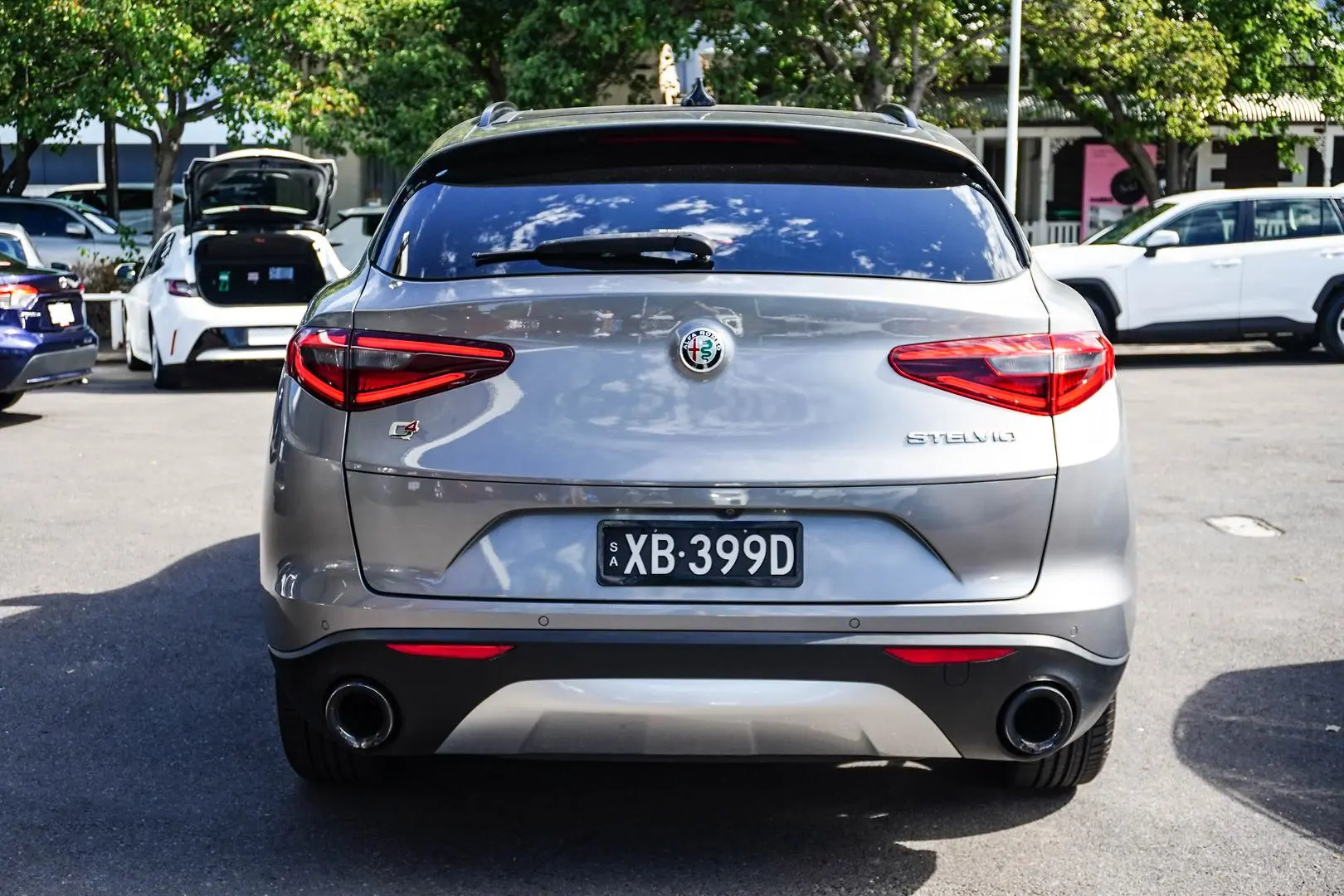 2018 Alfa Romeo Stelvio Gallery Image 5